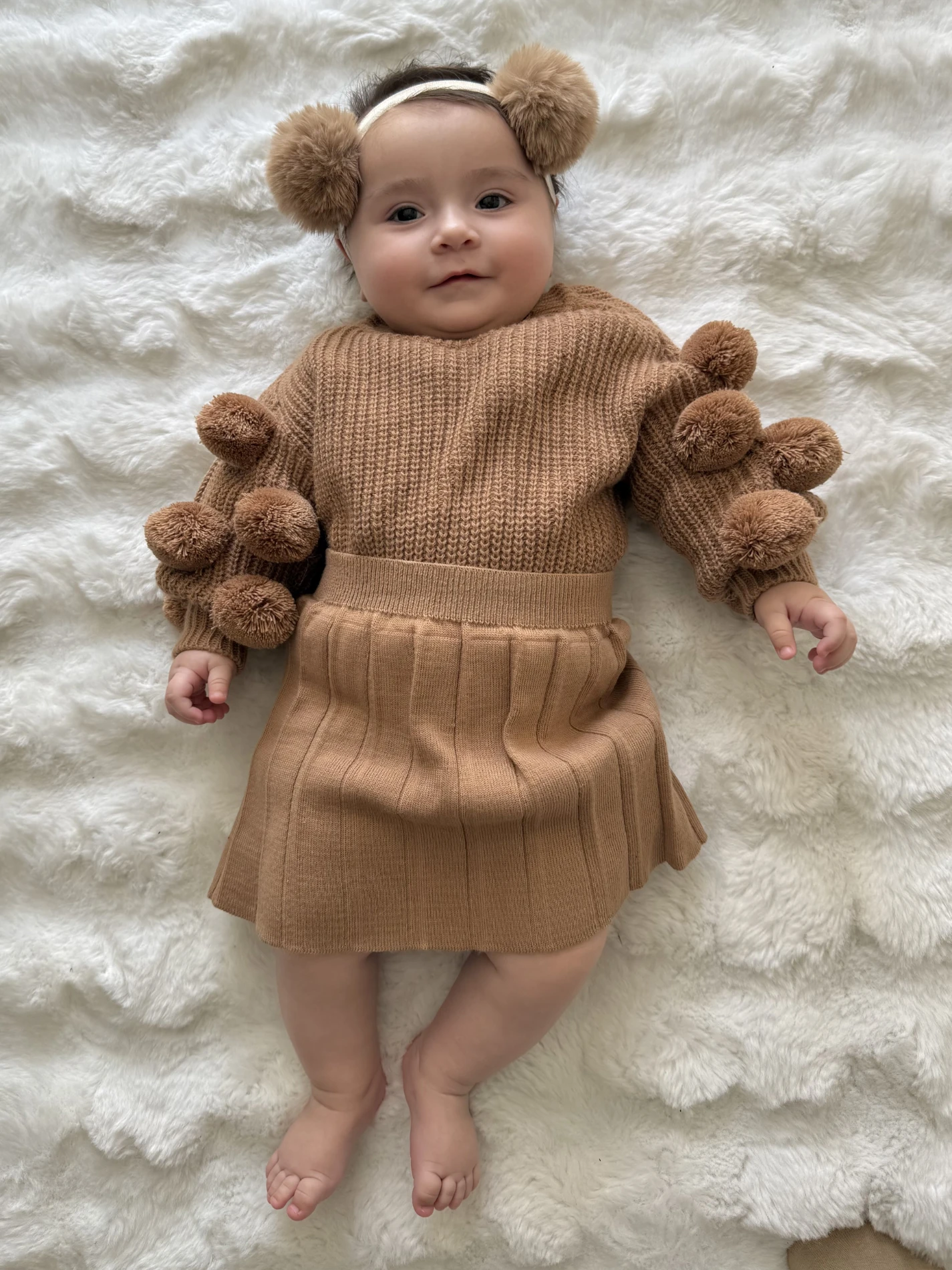 Selanik Örgüsü Kumaşlı Ponpon  Detaylı Triko Etekli 3’lü Takım