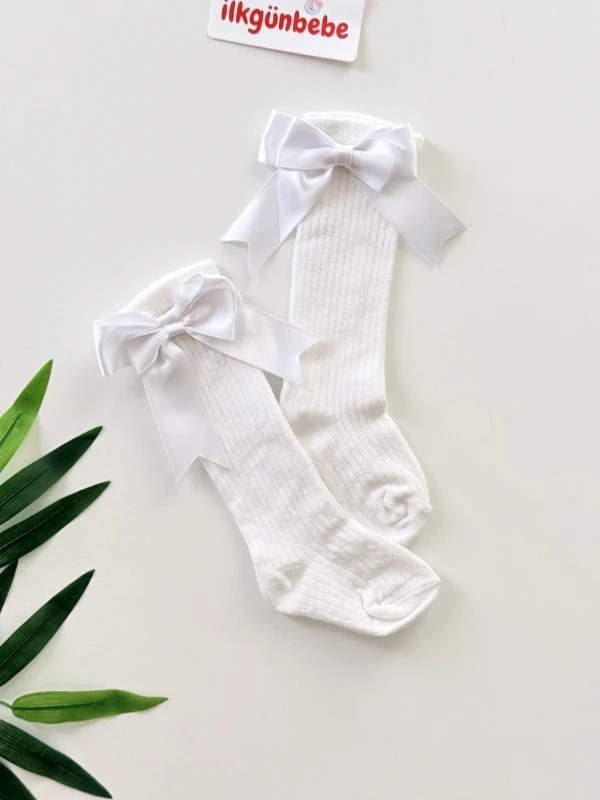 Fiyonklu Çorap