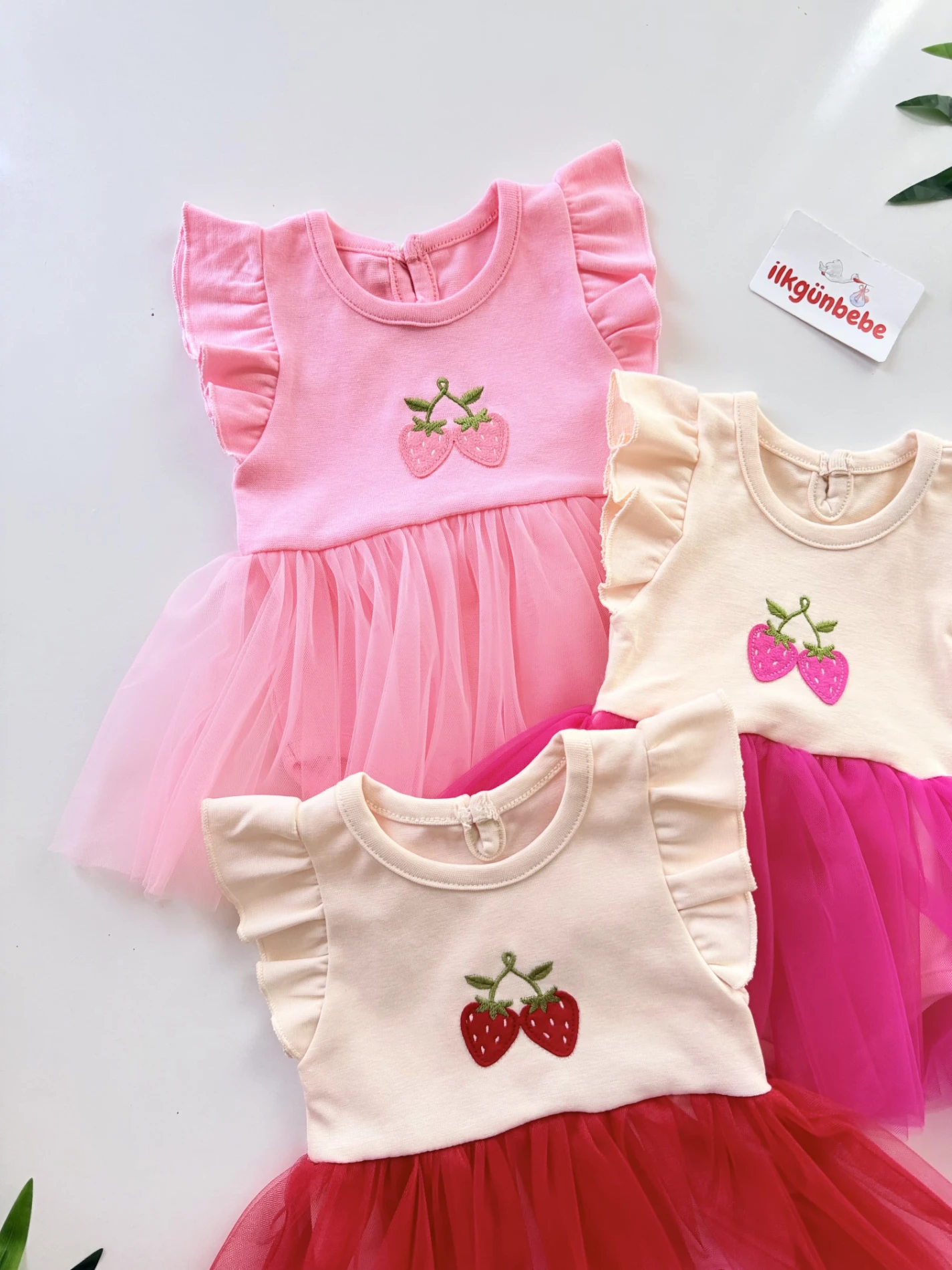 Çilek Desenli Tütülü Body Elbise