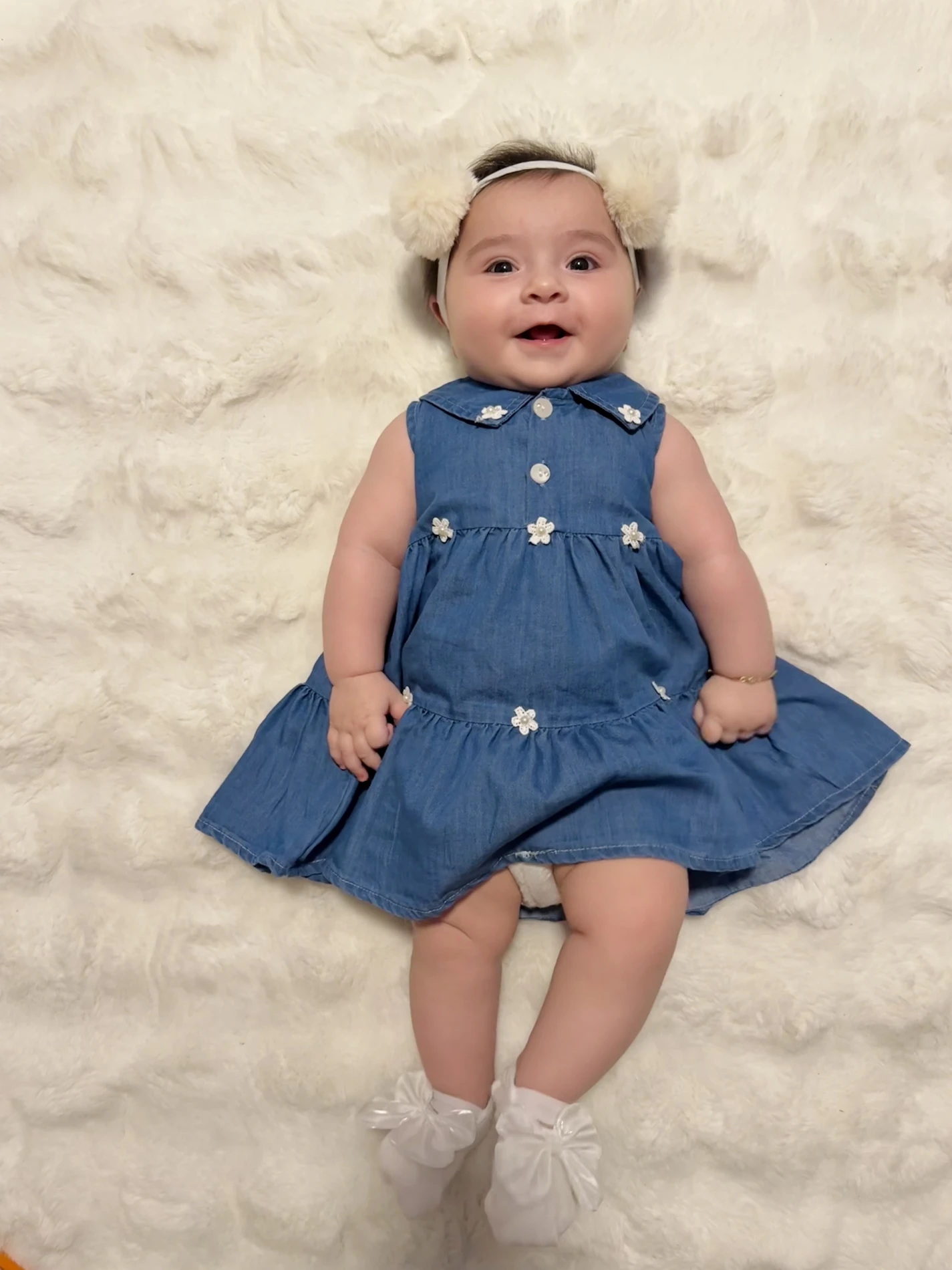 Çiçek Nakışlı Kot Elbise