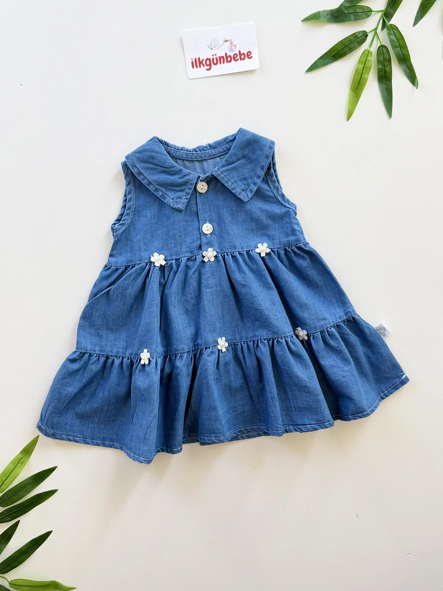 Çiçek Nakışlı Kot Elbise