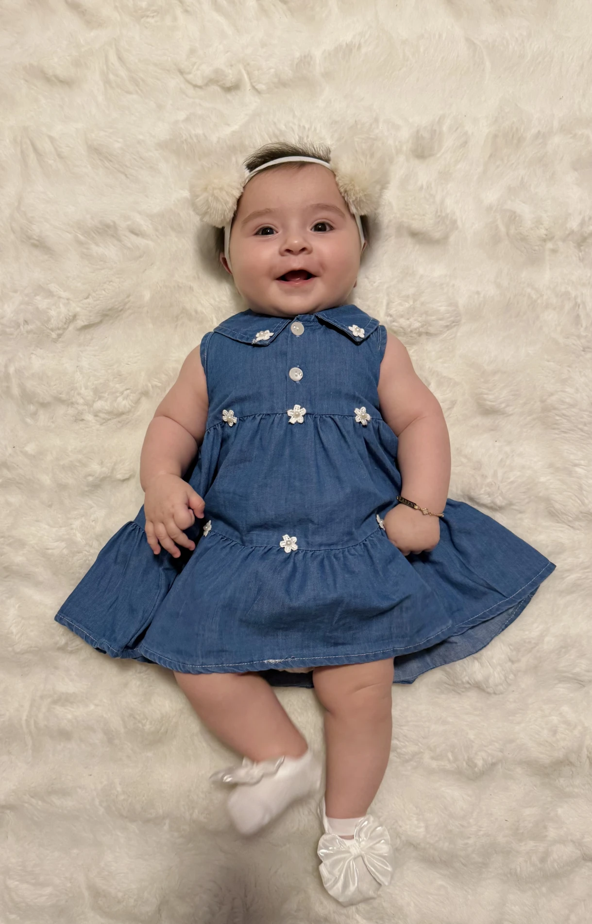 Çiçek Nakışlı Kot Elbise