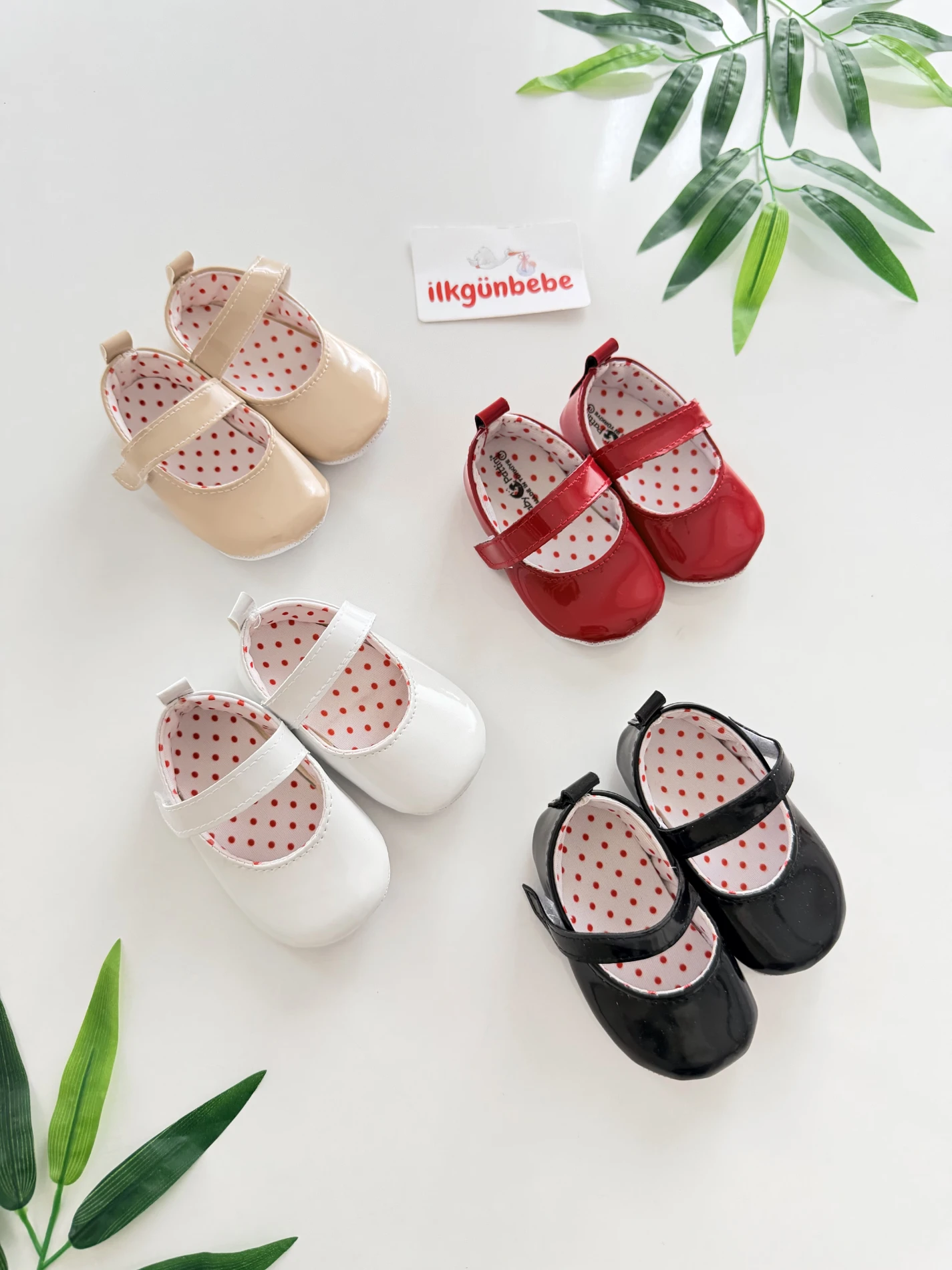 Puantiye Detaylı Rugan Babet