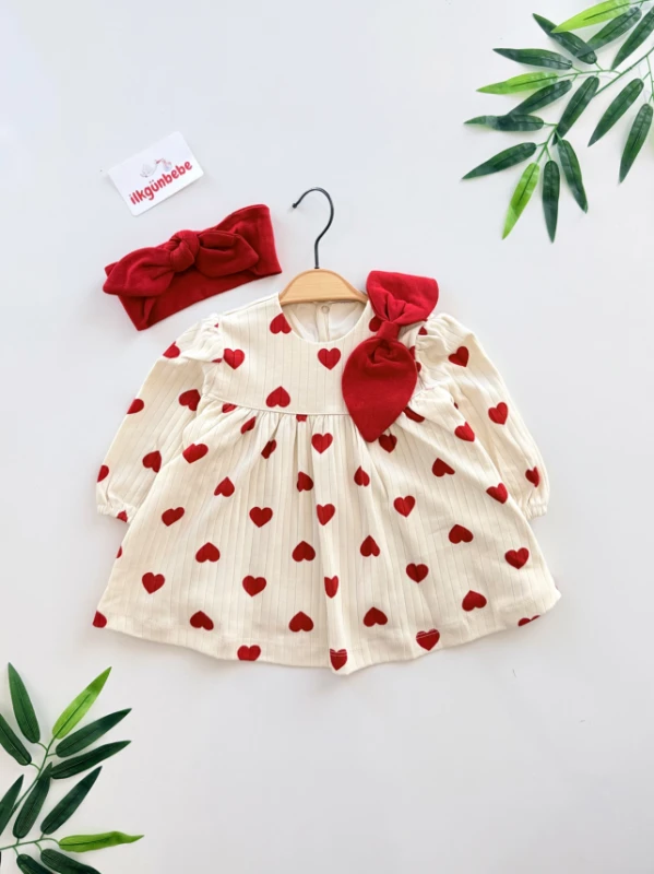 Büyük Kalp Desenli Fiyonk Detaylı Bandanalı %100 Pamuk Elbise Set