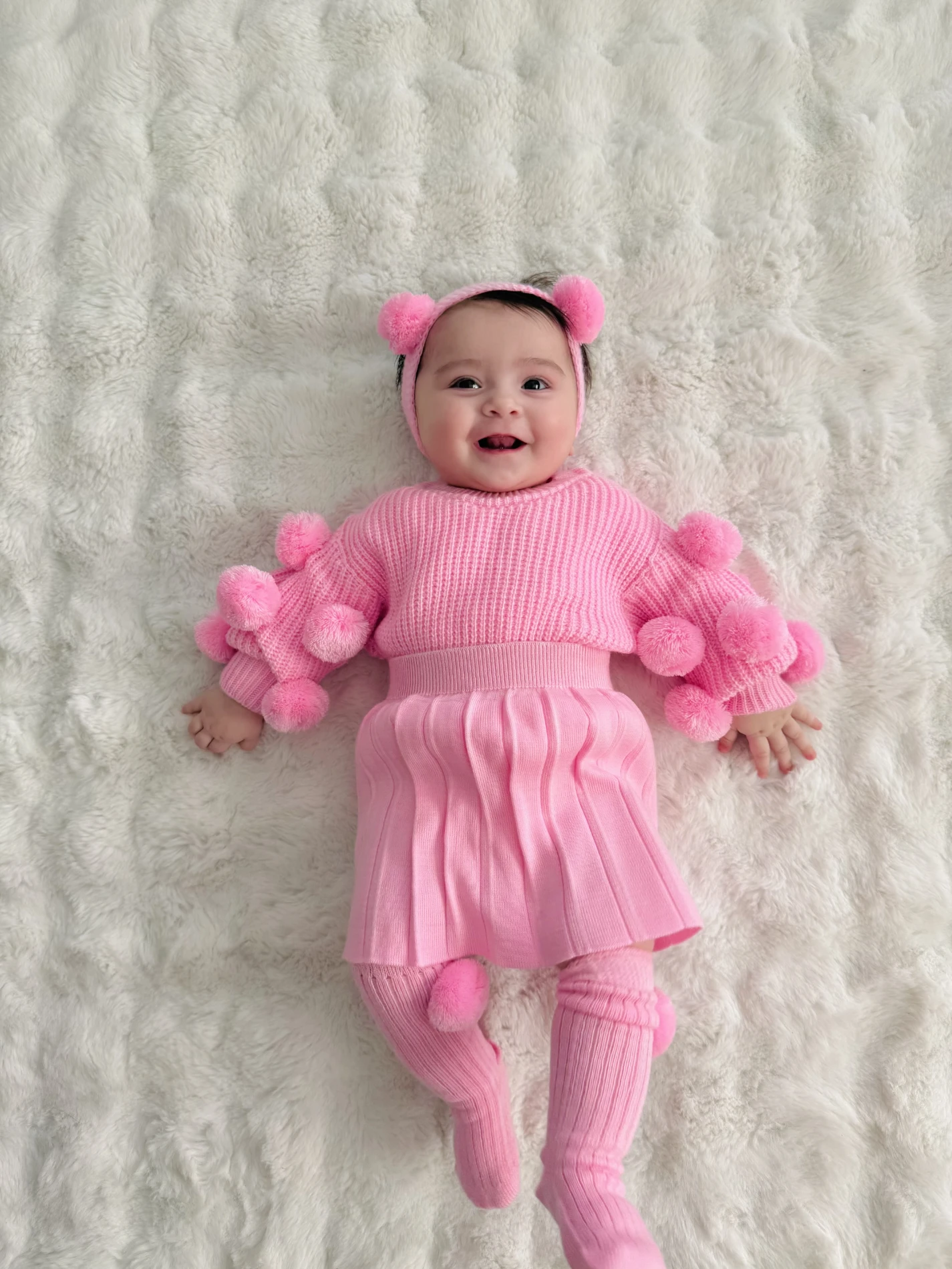 Selanik Örgüsü Kumaşlı Ponpon  Detaylı Triko Etekli 3’lü Takım