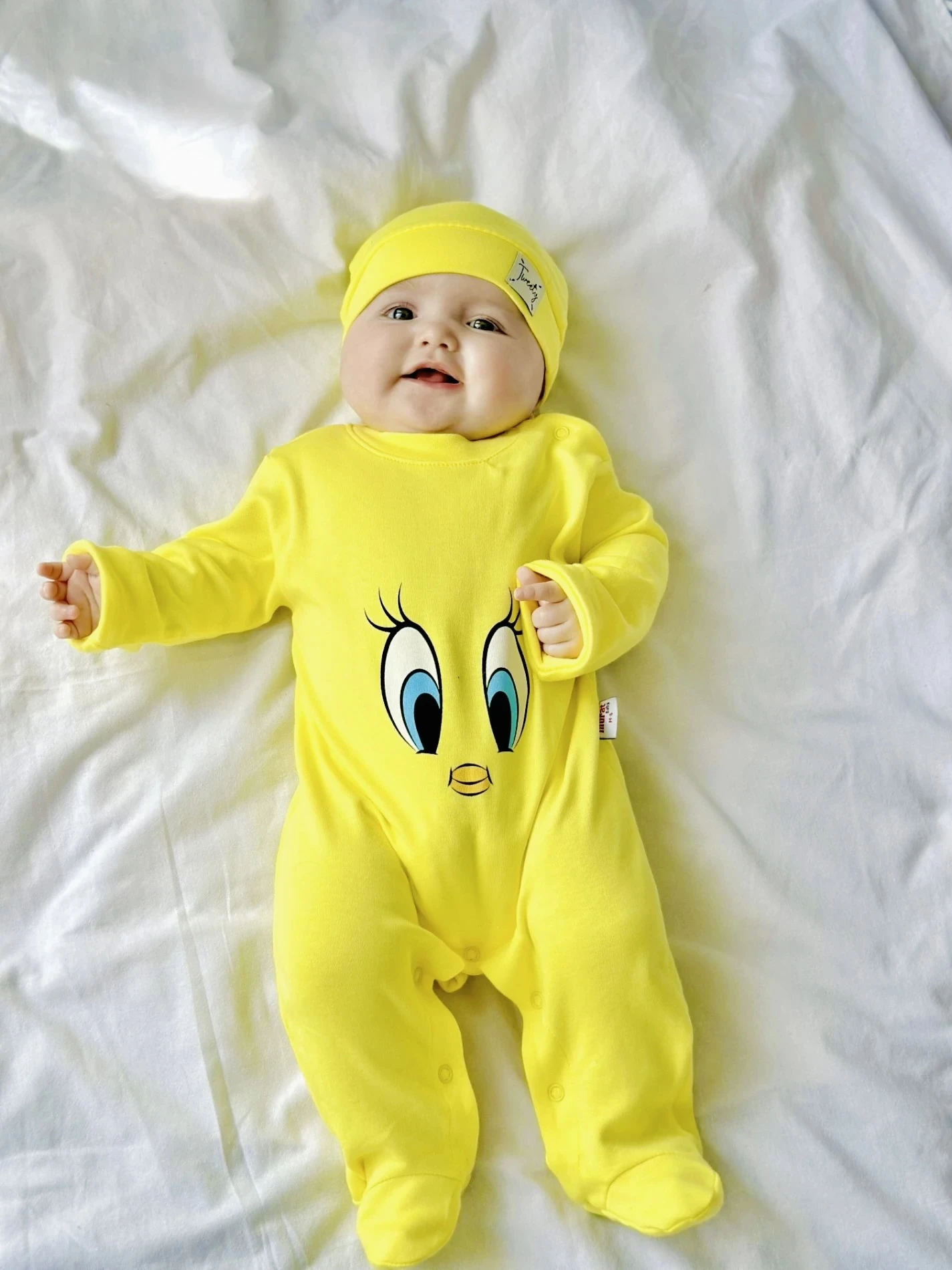Tweety desenli %100 Pamuk Şapkalı Unisex Tulum Set