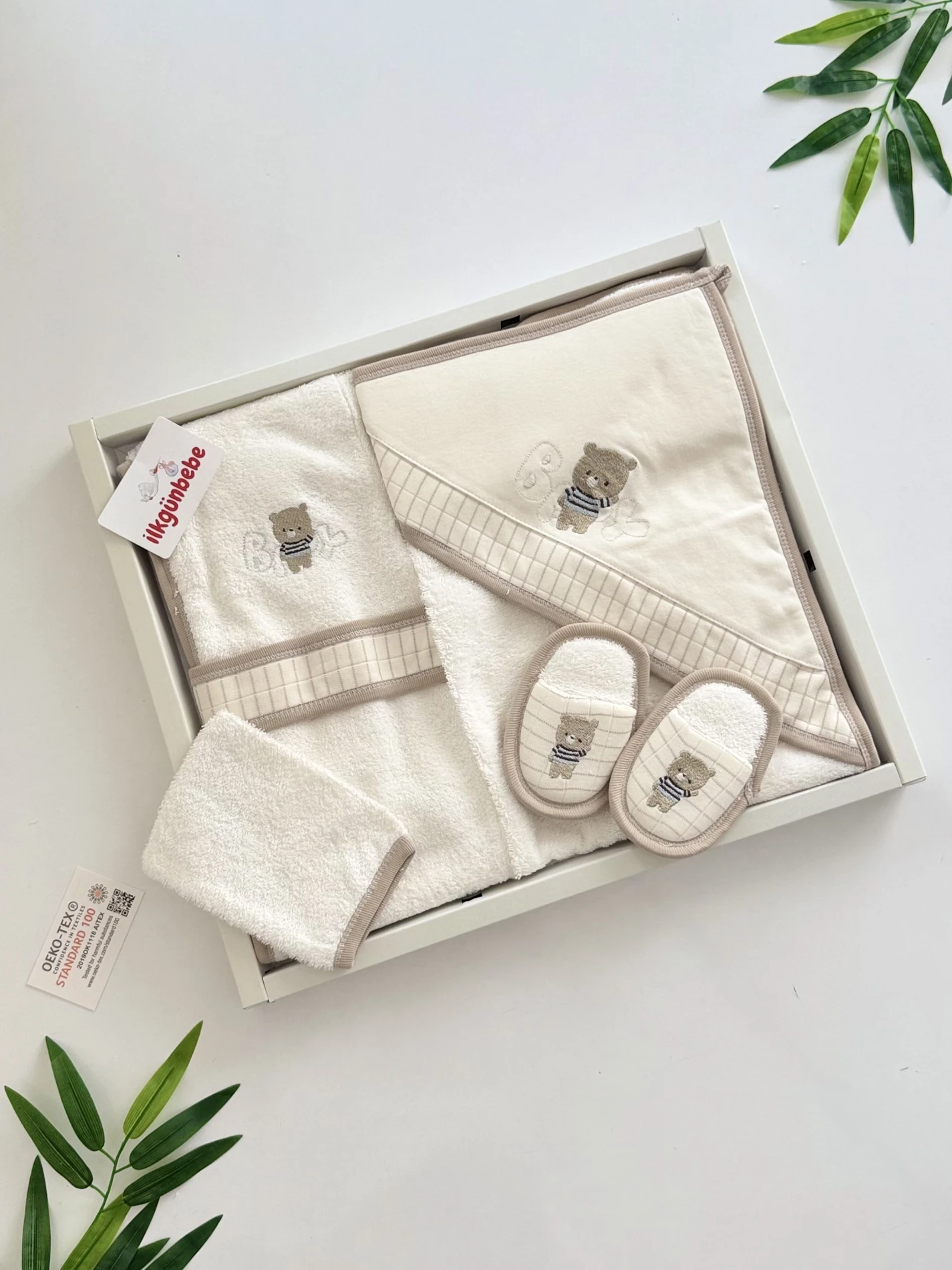 4 Parça Bornozlu Havlulu %100 Pamuk Organik Set