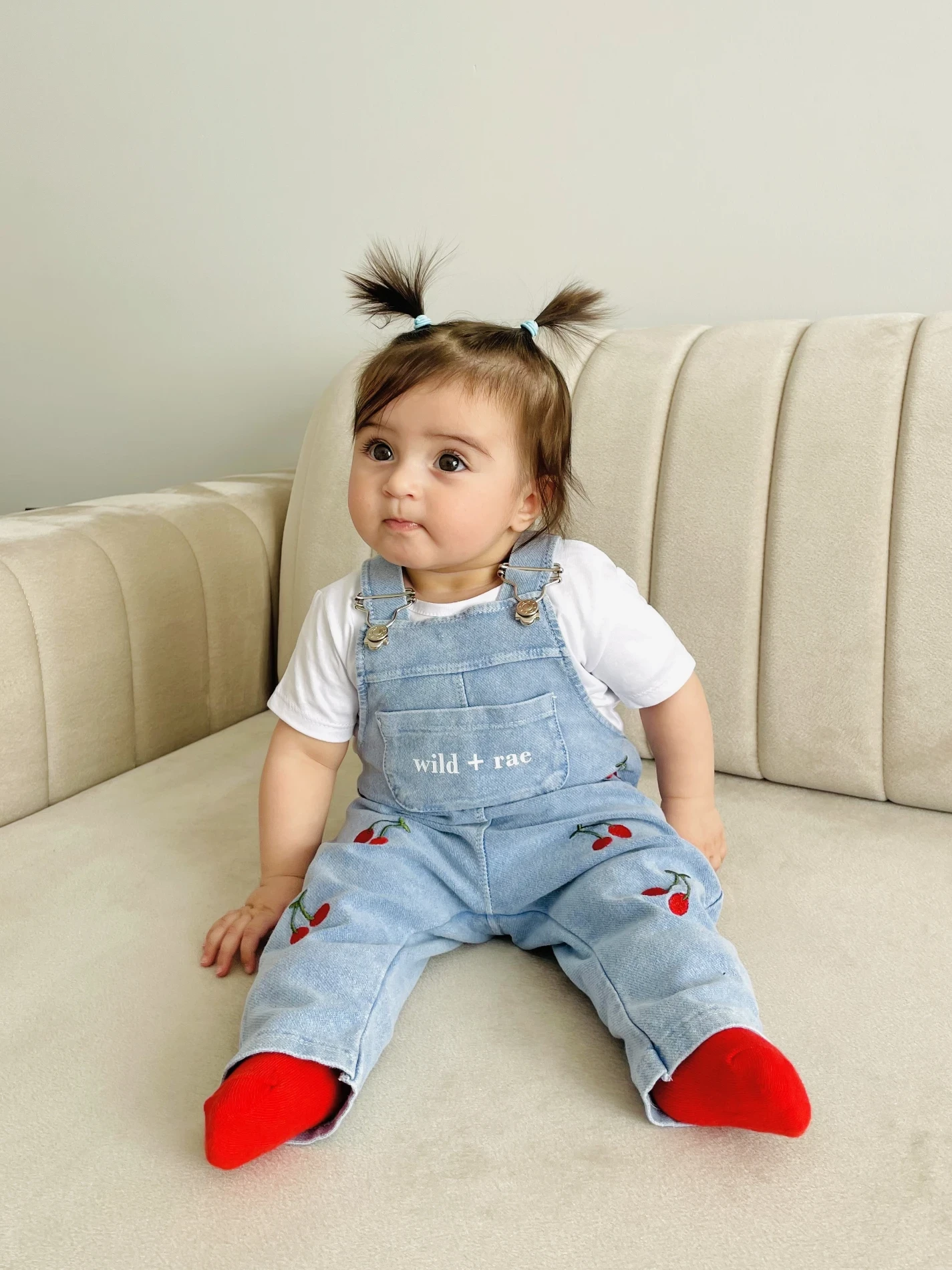 Kiraz Nakışlı Örme Yumuşacık Likralı Esnek Kumaşlı Salopetli 2’li Premium Kalite Set