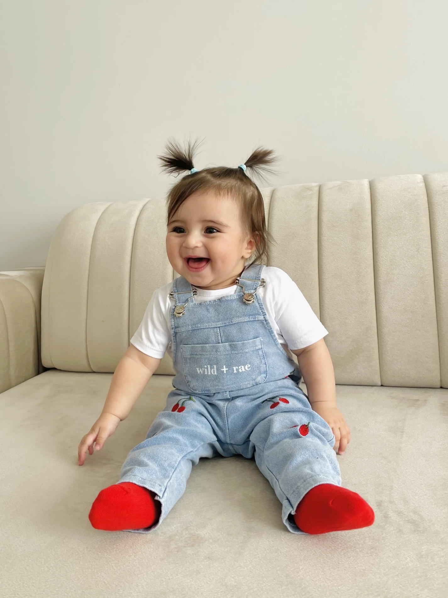 Kiraz Nakışlı Örme Yumuşacık Likralı Esnek Kumaşlı Salopetli 2’li Premium Kalite Set