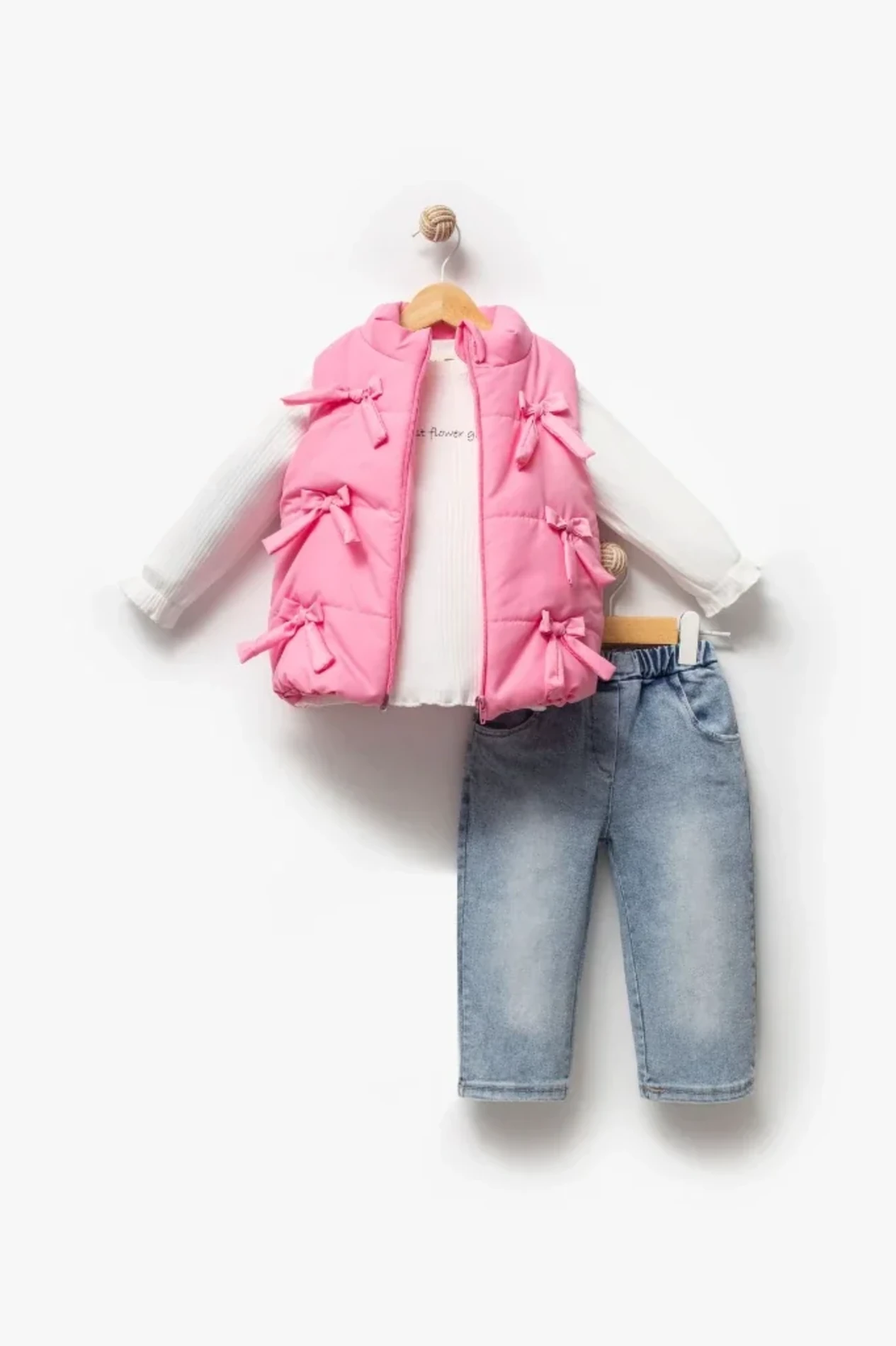 Fiyonklu Şişme Yelekli Kot Pantalonlu Bodyli 3’lü Takım