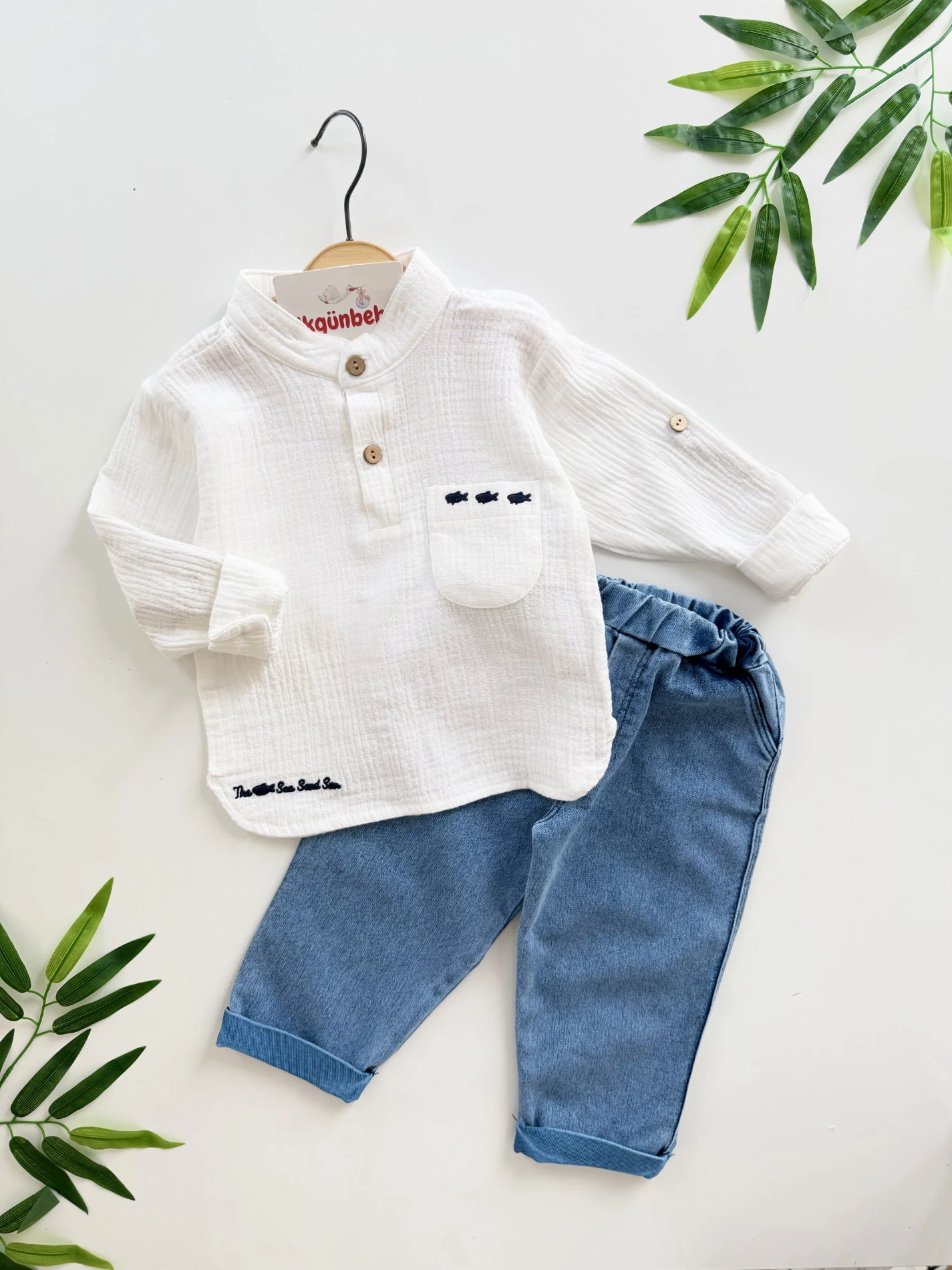 Müslin Kumaş Hakim Yakalı Gömlek & Kot Pantalon Takım