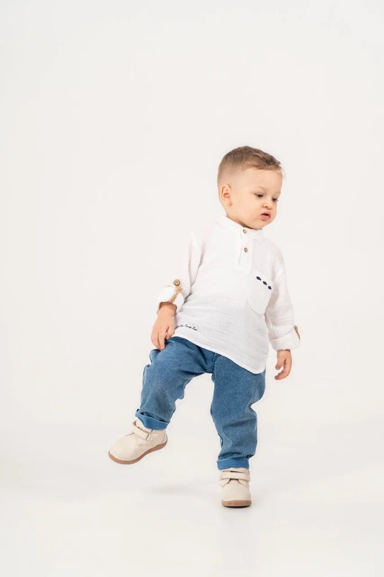 Müslin Kumaş Hakim Yakalı Gömlek & Kot Pantalon Takım