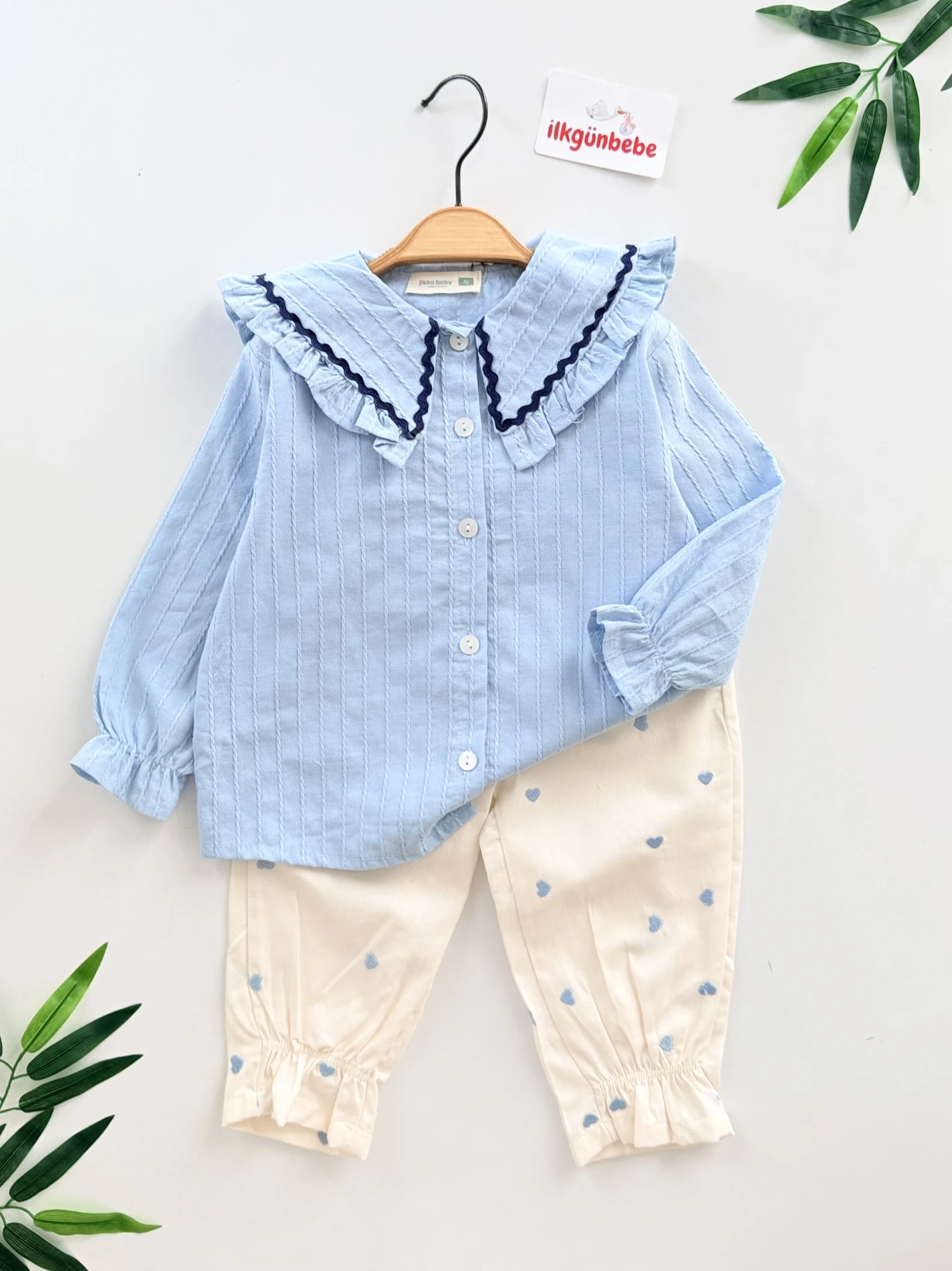 Su Taşı Yaka Detaylı Kalp Pantalonlu Premium Takım