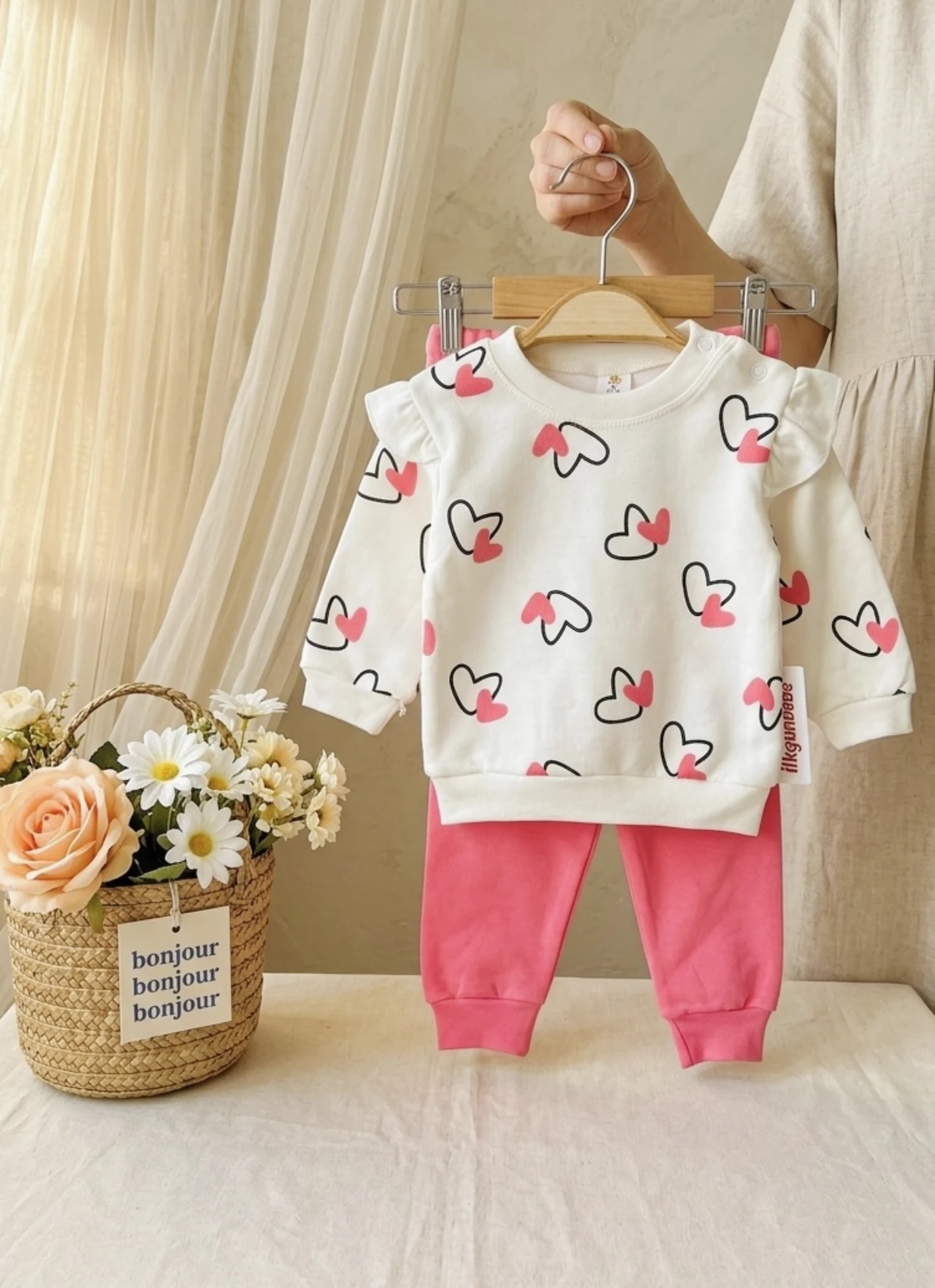 kalp desenli omuz detaylı %100 pamuk mevsimlik takım