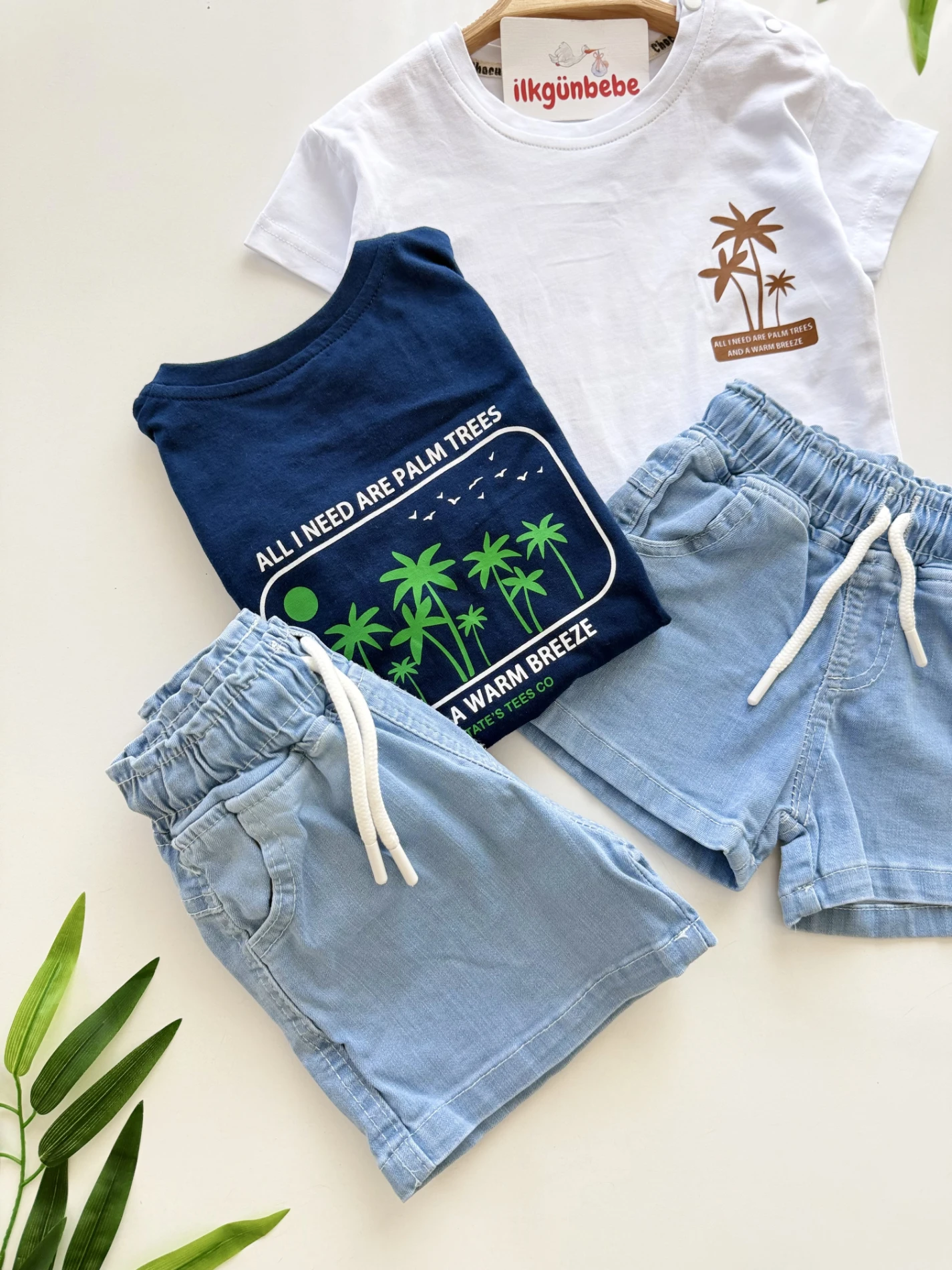 Palmiye Desenli Kot Şortlu Takım