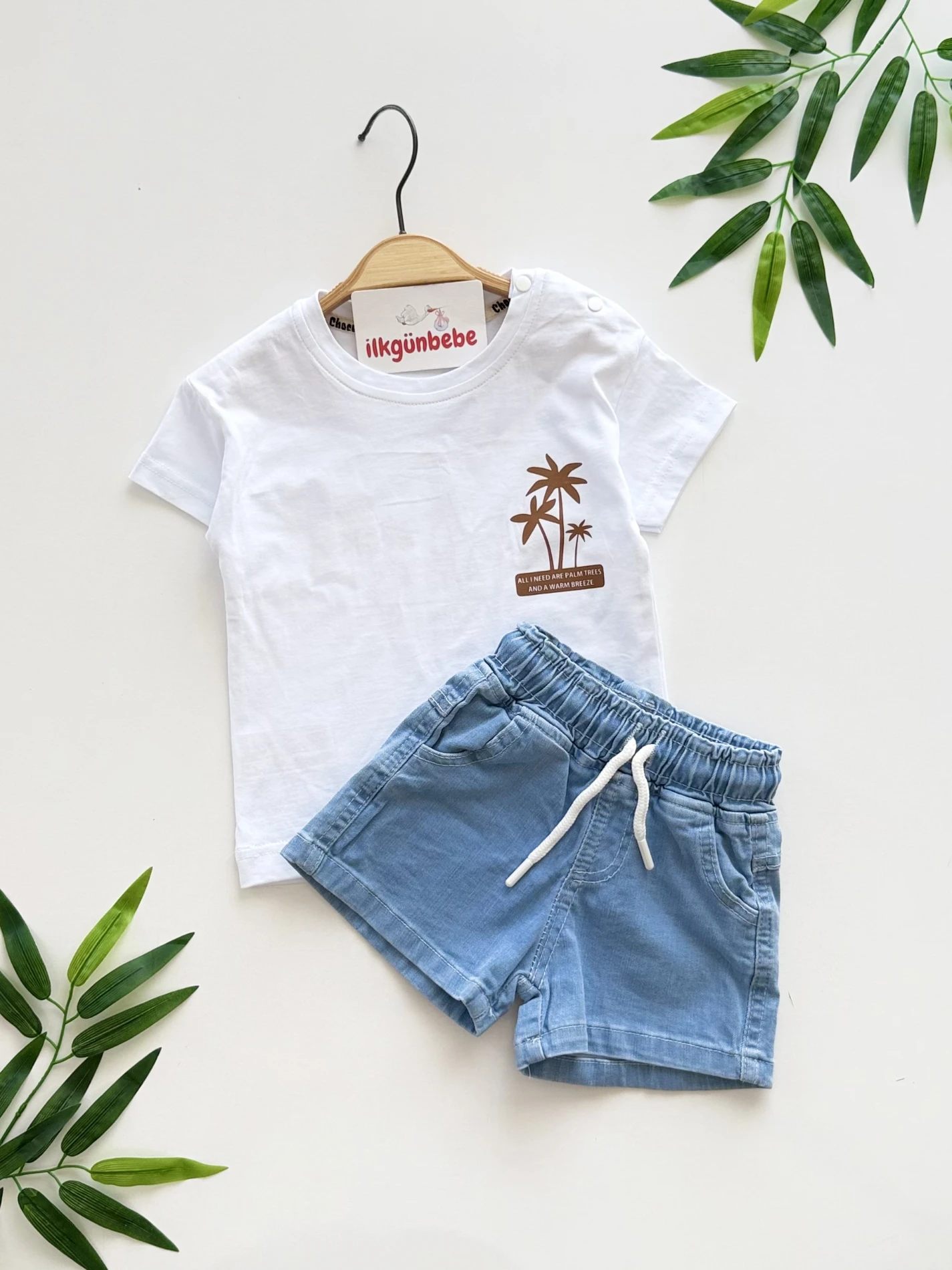 Palmiye Desenli Kot Şortlu Takım