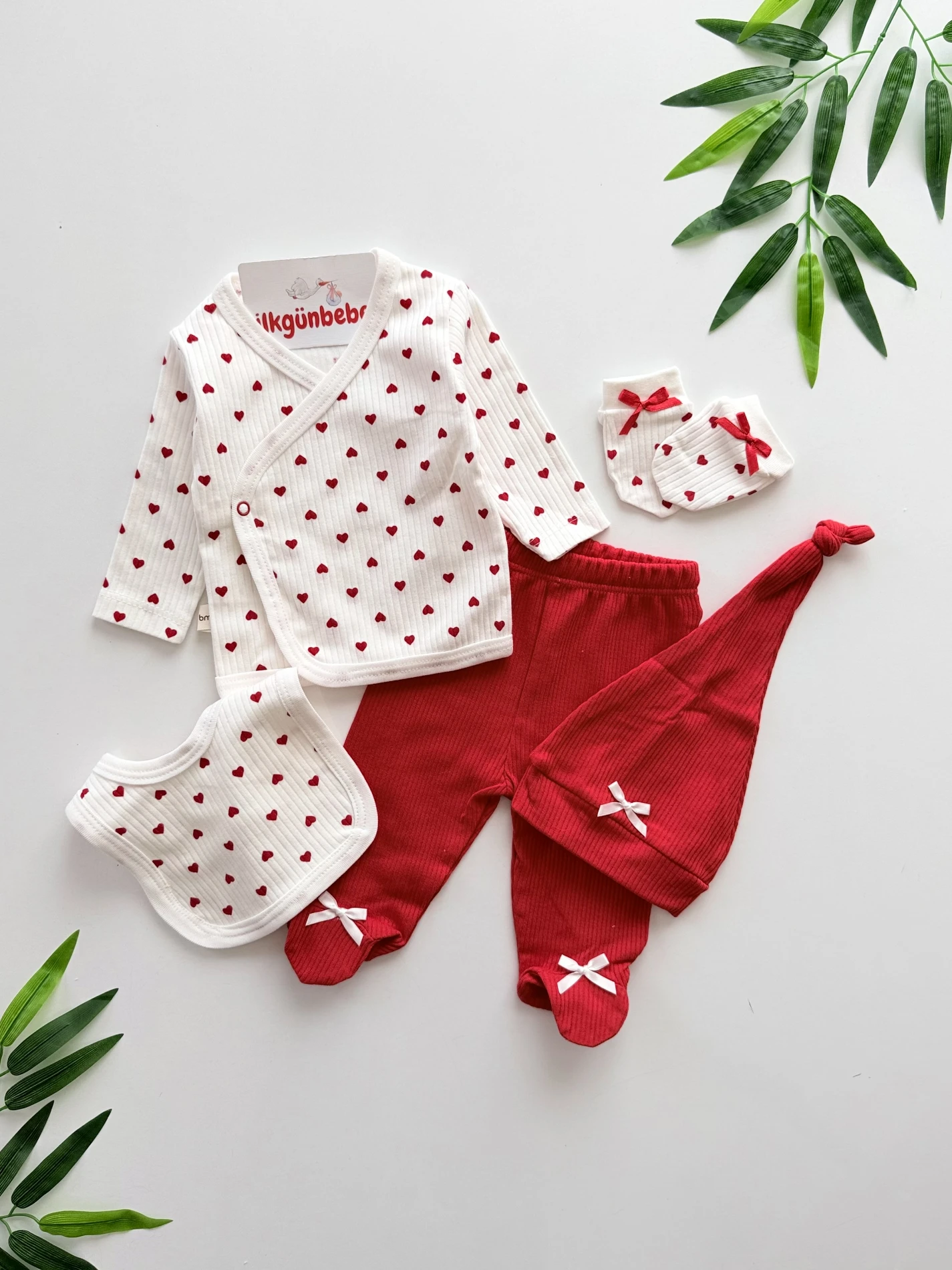 Kalp Temalı 5 Parça Yenidoğan Set
