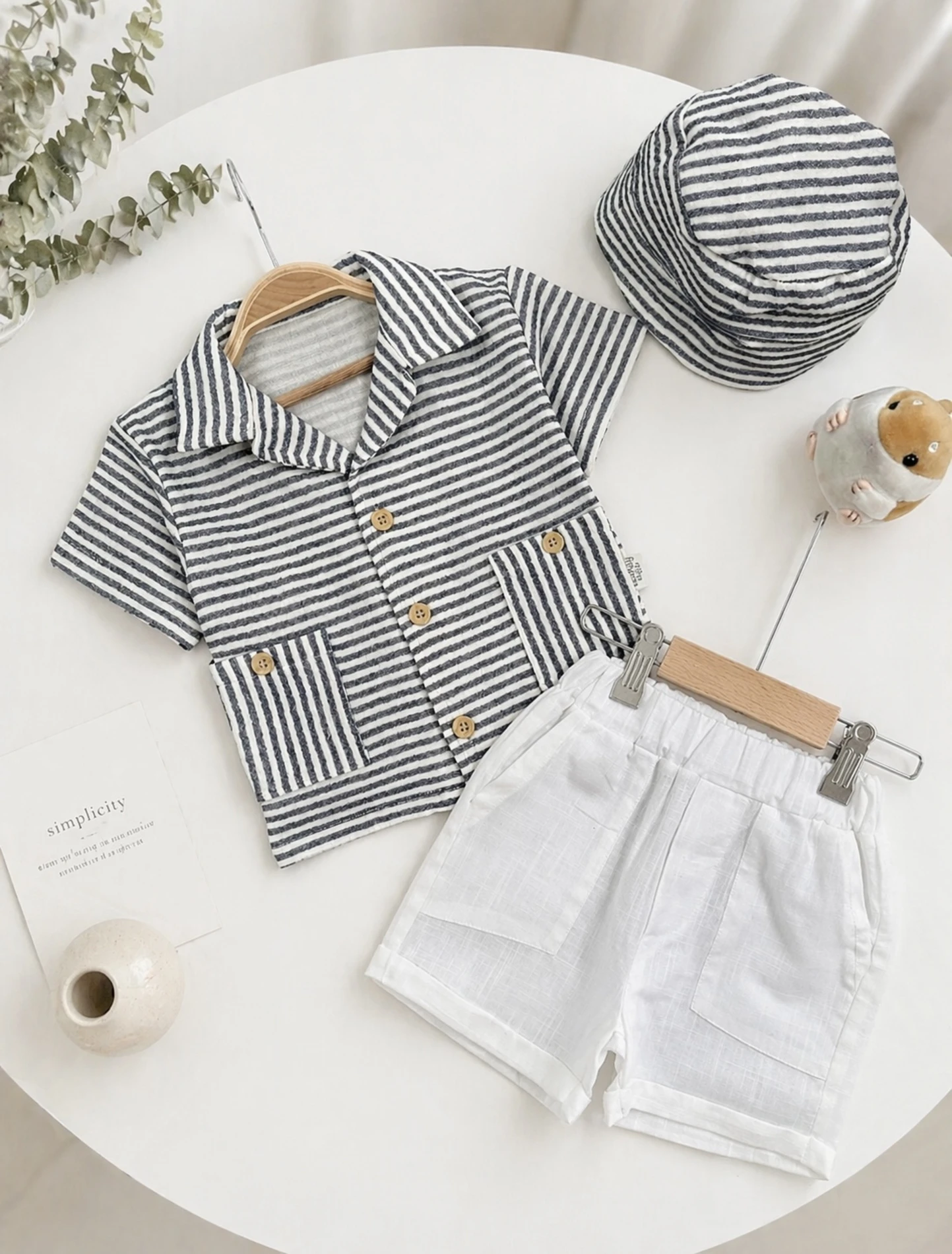 Müslin Çizgili Bucket  Şapkalı Düğmeli  Şortlu Yazlık Takım