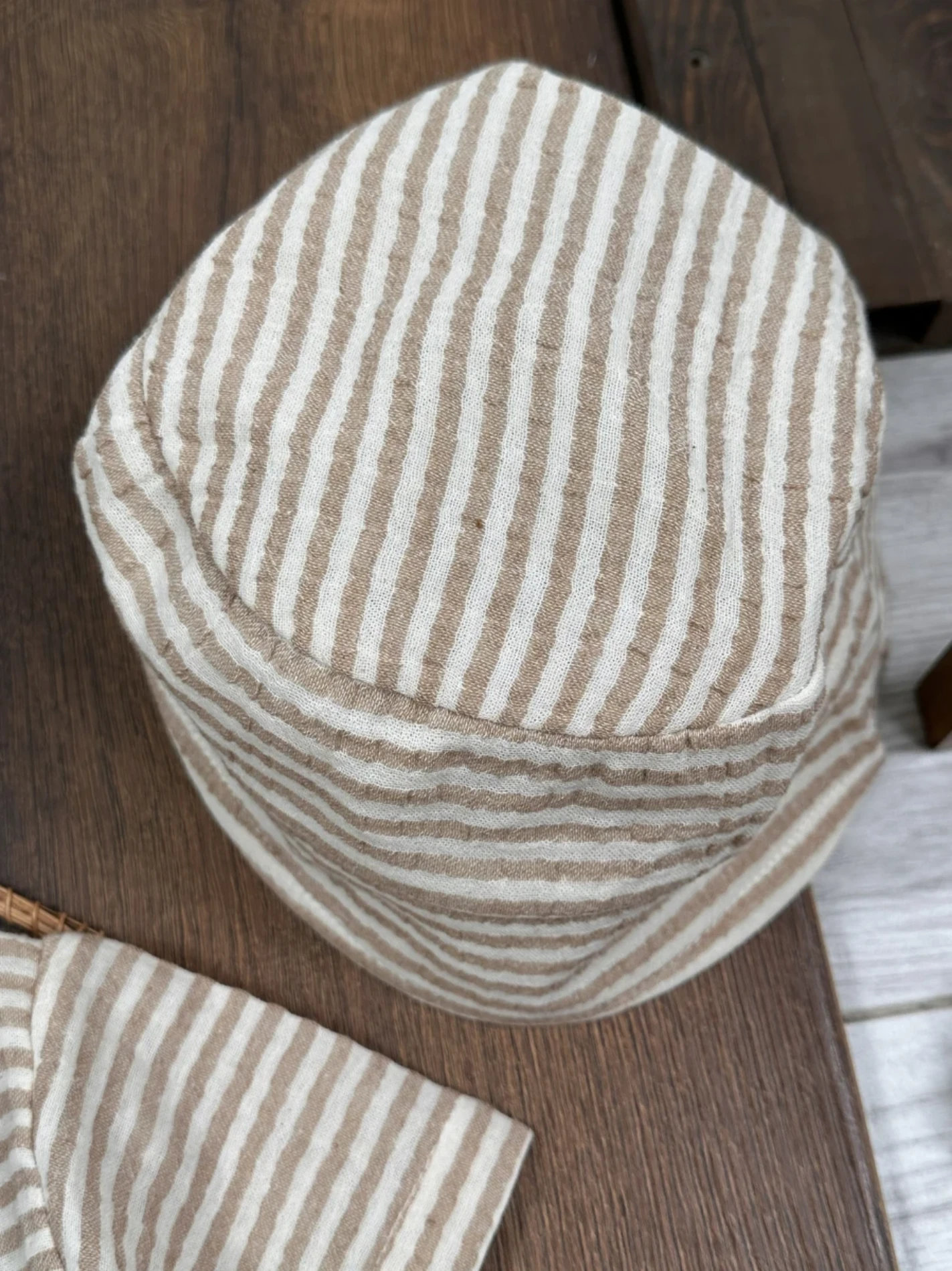 Müslin Çizgili Bucket  Şapkalı Düğmeli  Şortlu Yazlık Takım