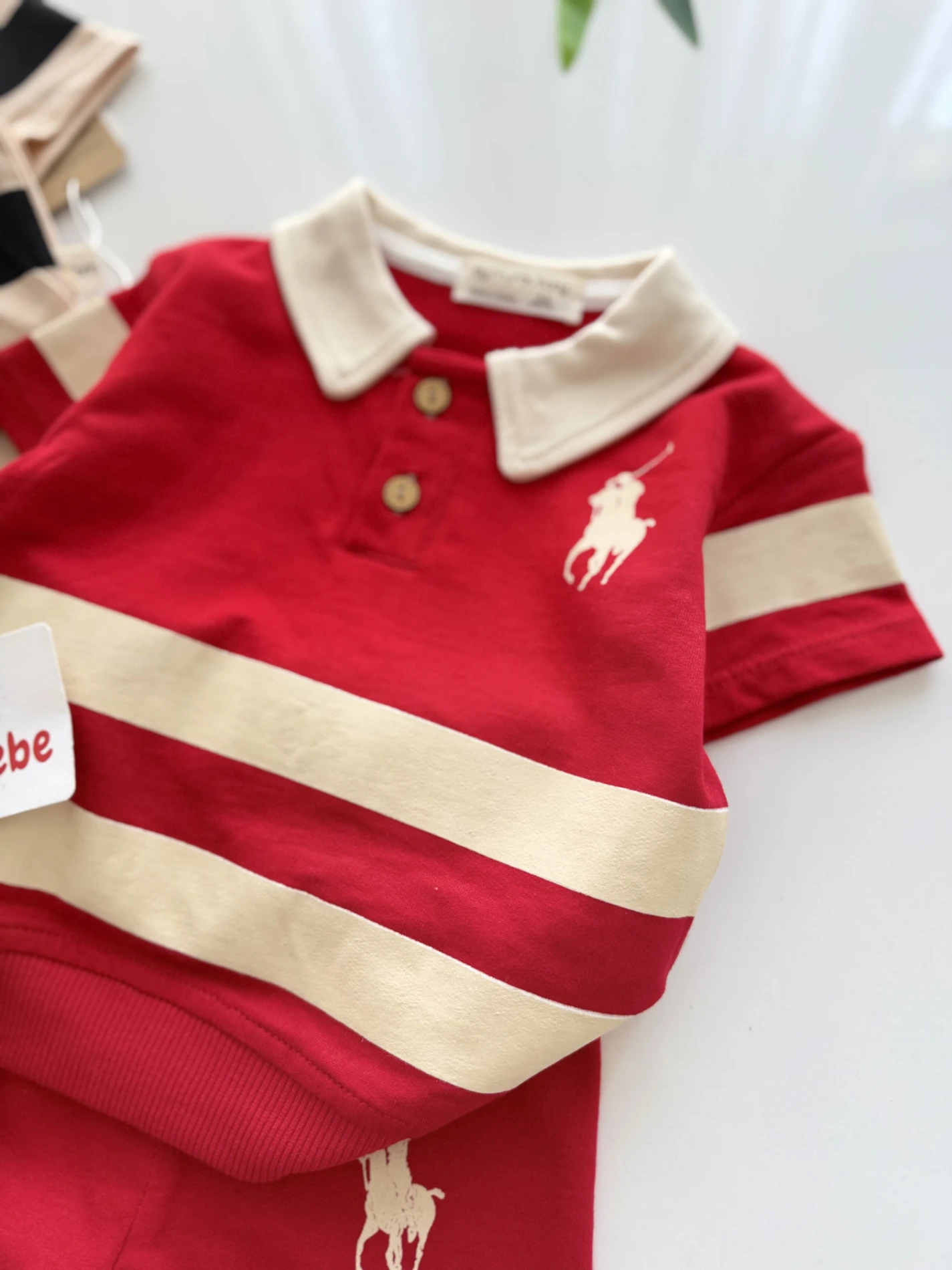 Marka Polo Yaka Çizgili Takım