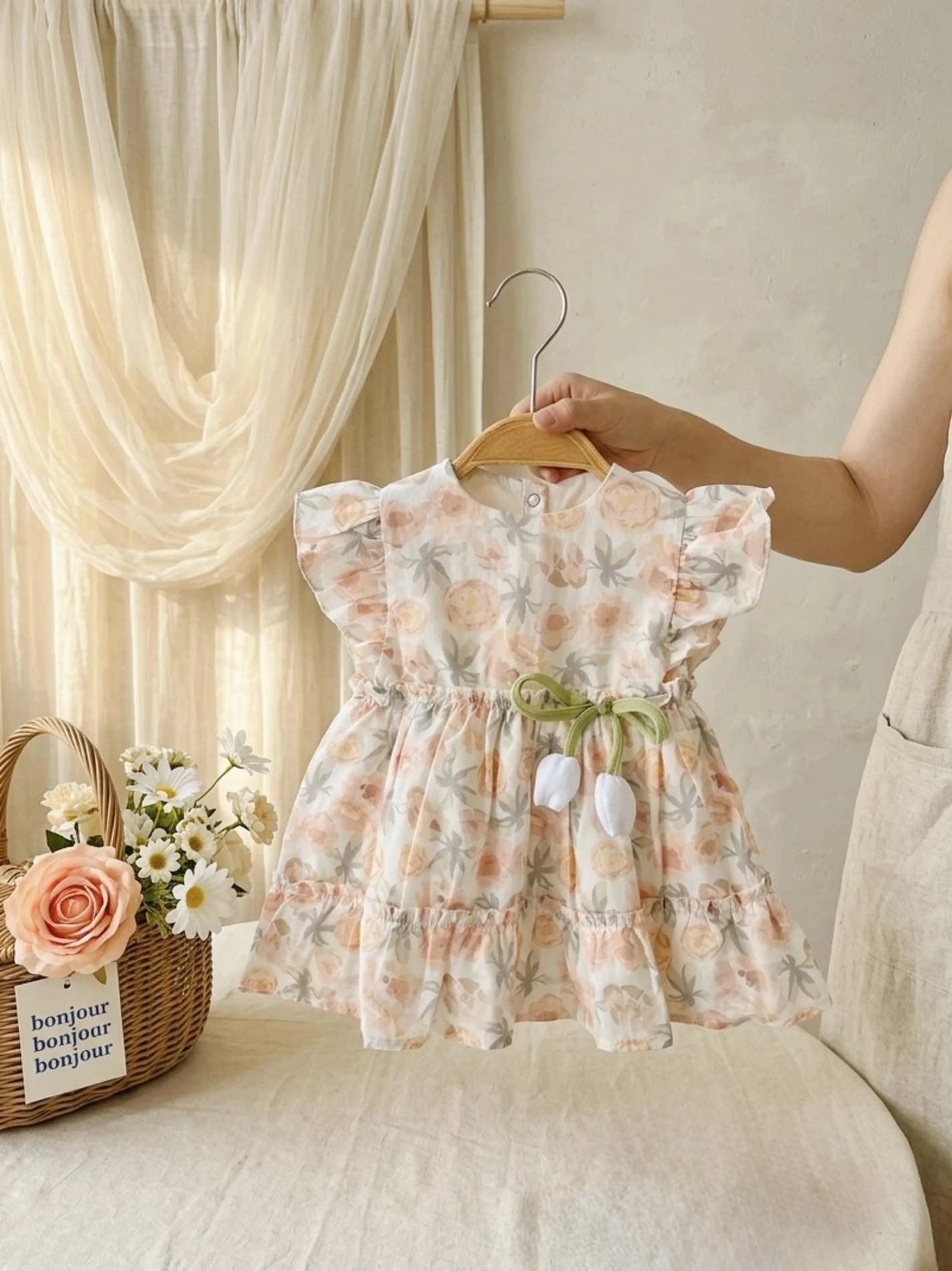 Lale Aksesuarlı Elbise