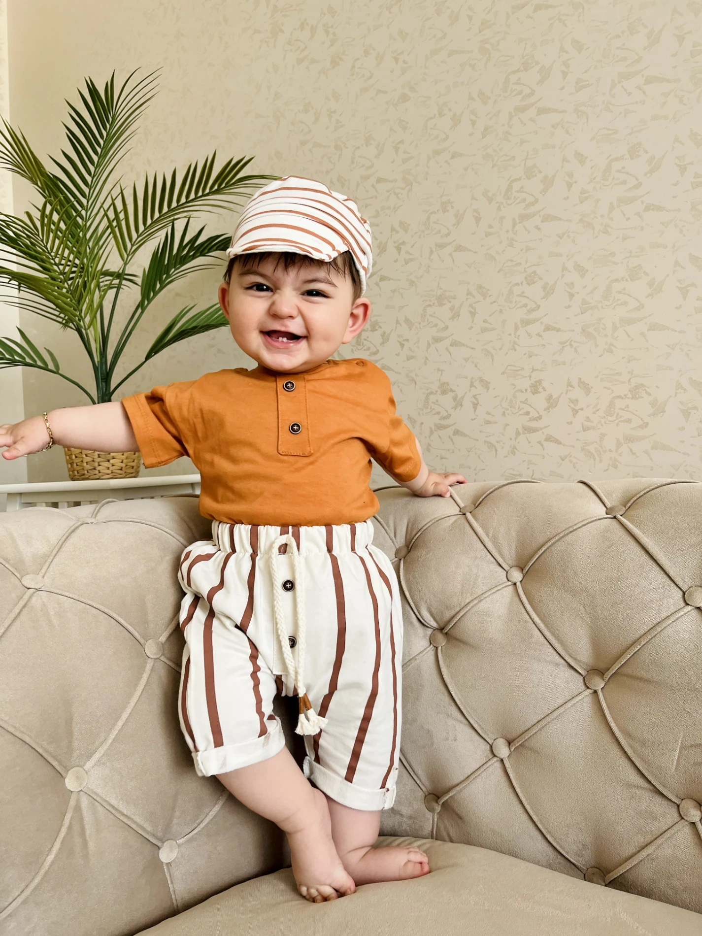 Kasketli Çizgili Şortlu %100 Pamuk 3’lü Takım