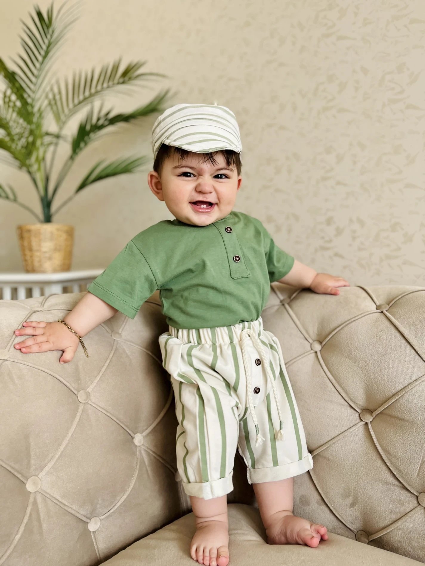 Kasketli Çizgili Şortlu %100 Pamuk 3’lü Takım