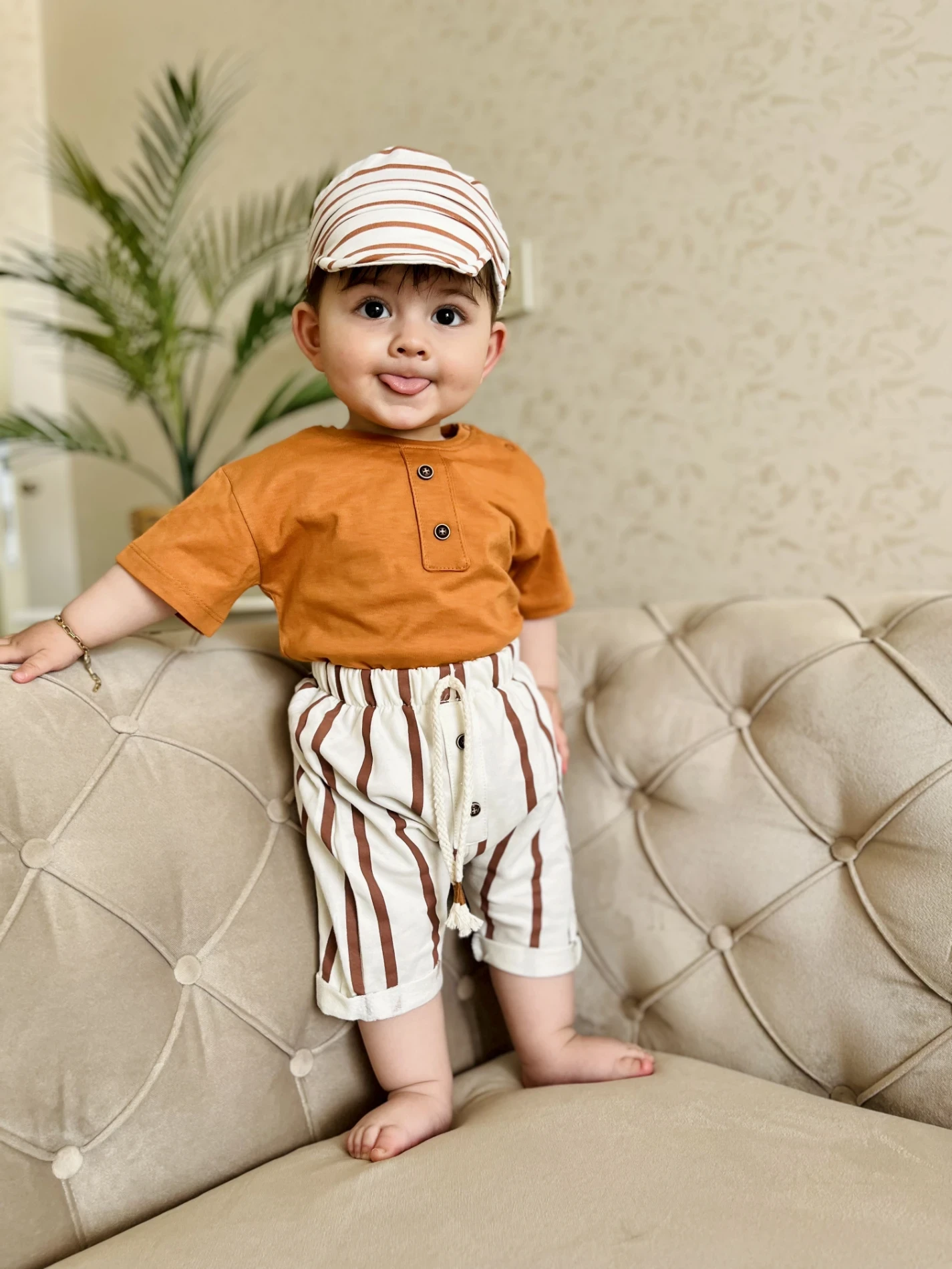 Kasketli Çizgili Şortlu %100 Pamuk 3’lü Takım