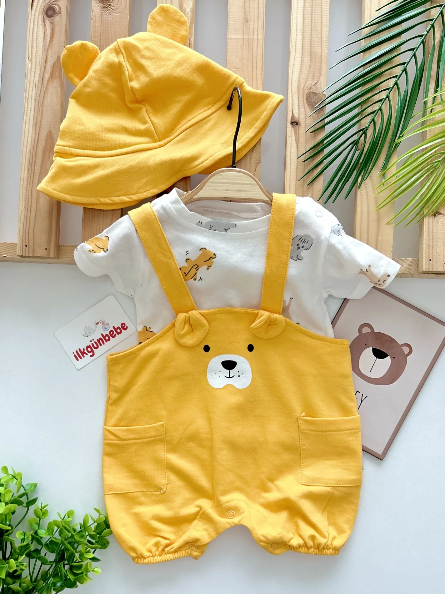 Animals Temalı Bear Bucket Şapkalı Tişörtlü Salopetli 3’lü Takım