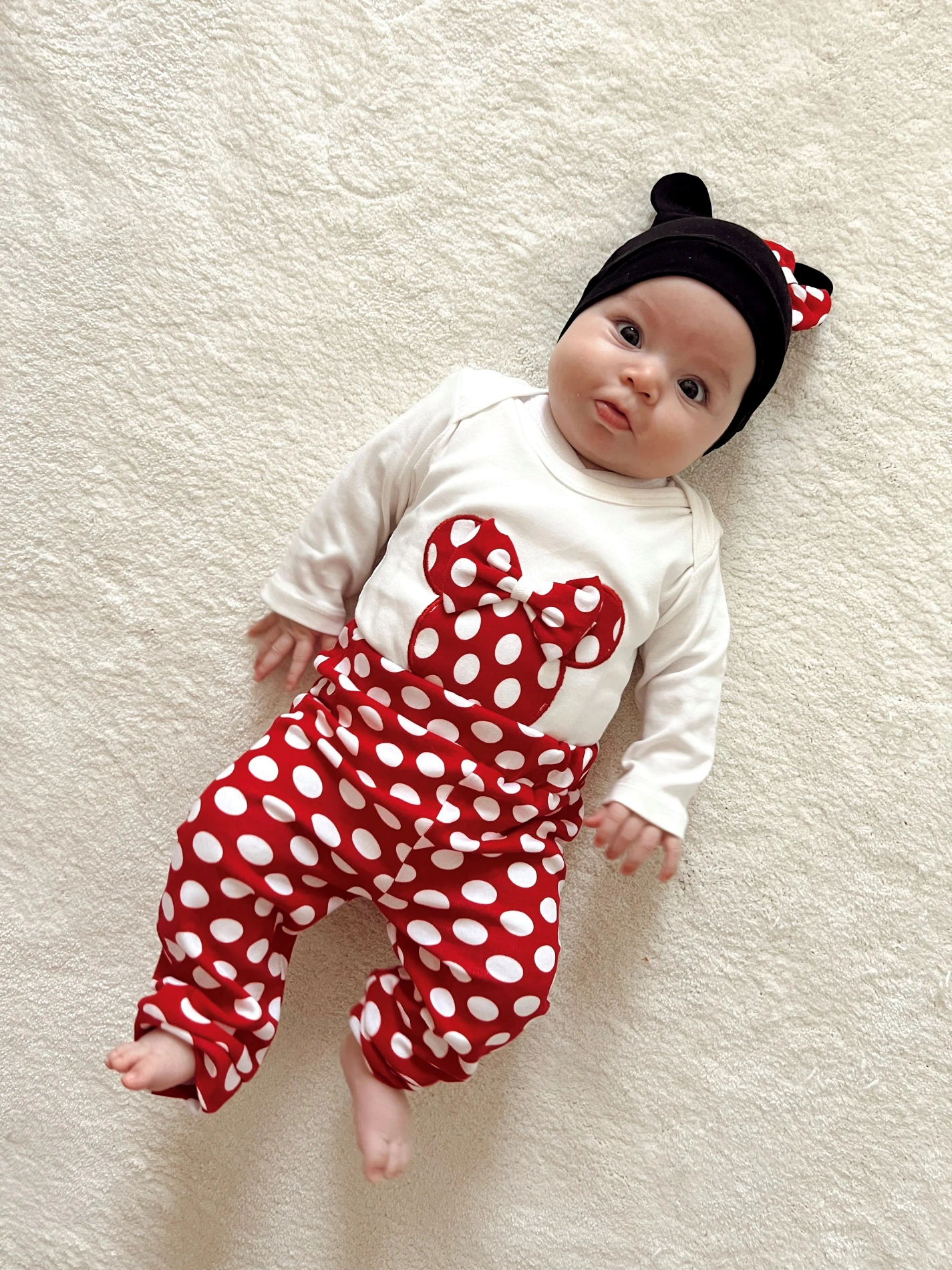 Minnie Mouse Fiyonklu Şapkalı Mevsimlik 3’lü Takım