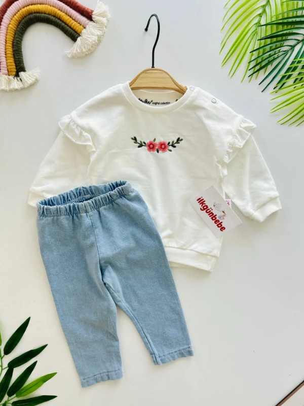 Çiçek Nakışlı Omuz Fırfırlı Kot Pantalonlu Takım