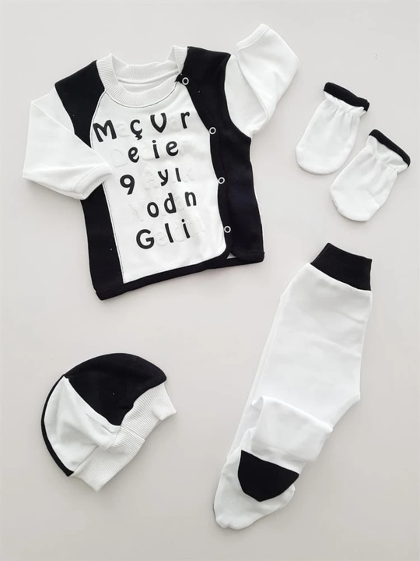 Beşiktaş  Minik Fanatik Unisex  5 Parça %100 Pamuk Yenidoğan Set