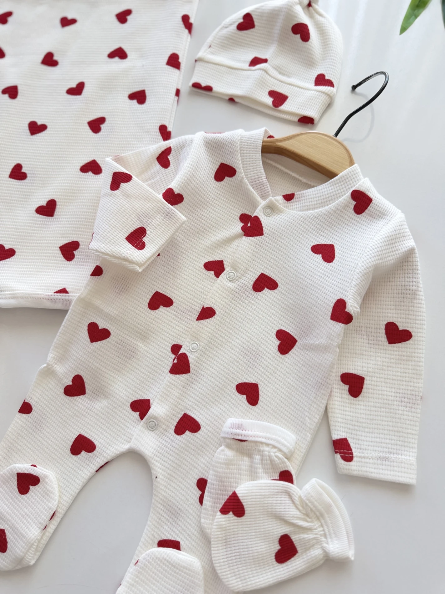 Love Kalp Desenli  %100 Pamuk Yumuşacık Premium Battaniyeli 5 Parça Set