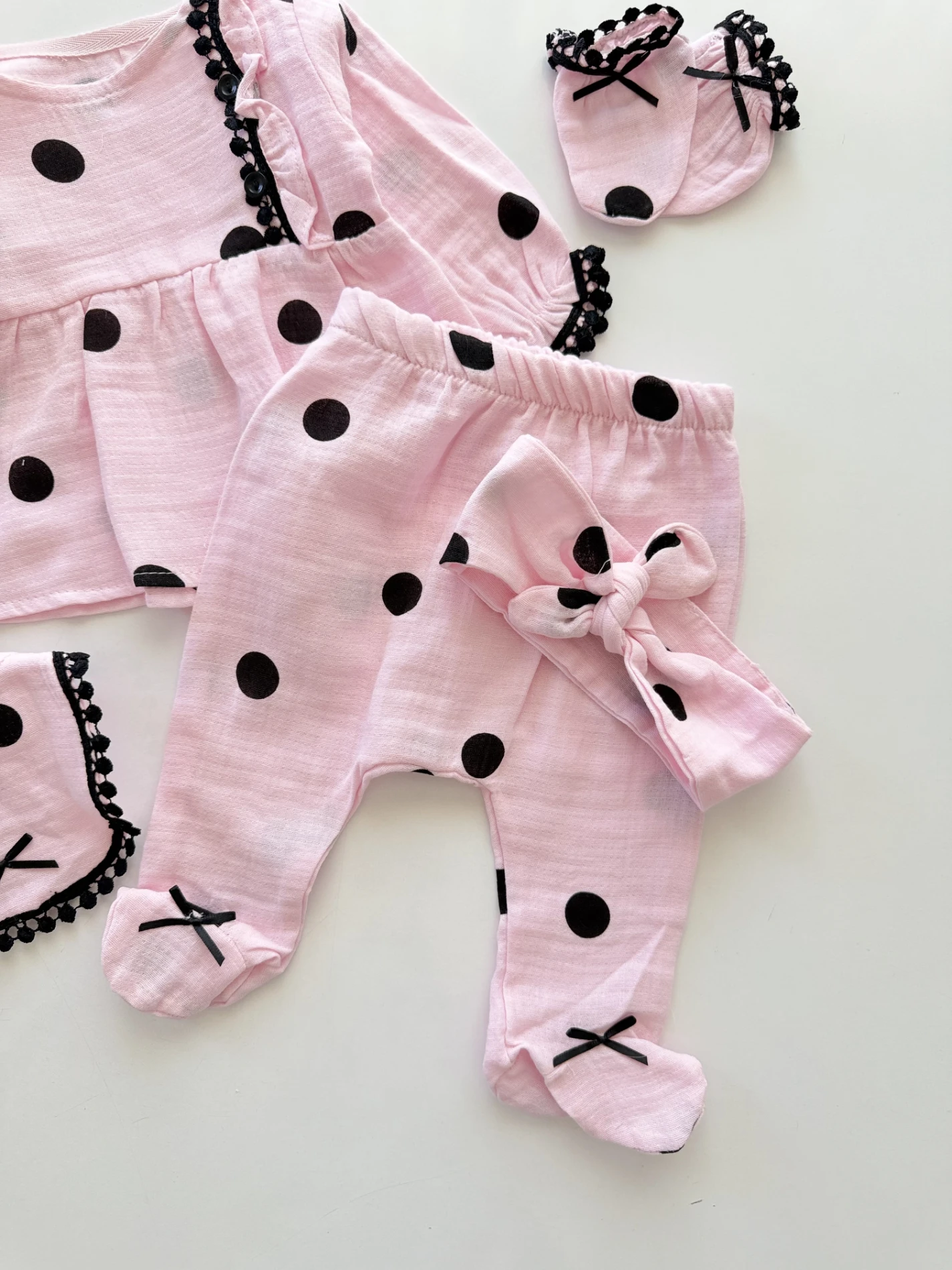Puantiyeli  %100 Pamuk Yumuşacık Premium  5 Parça Set