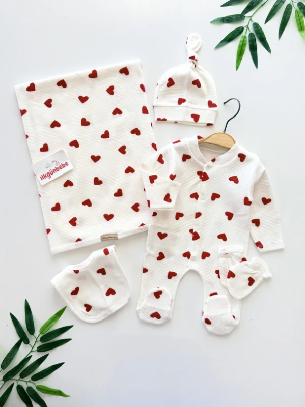 Love Kalp Desenli  %100 Pamuk Yumuşacık Premium Battaniyeli 5 Parça Set