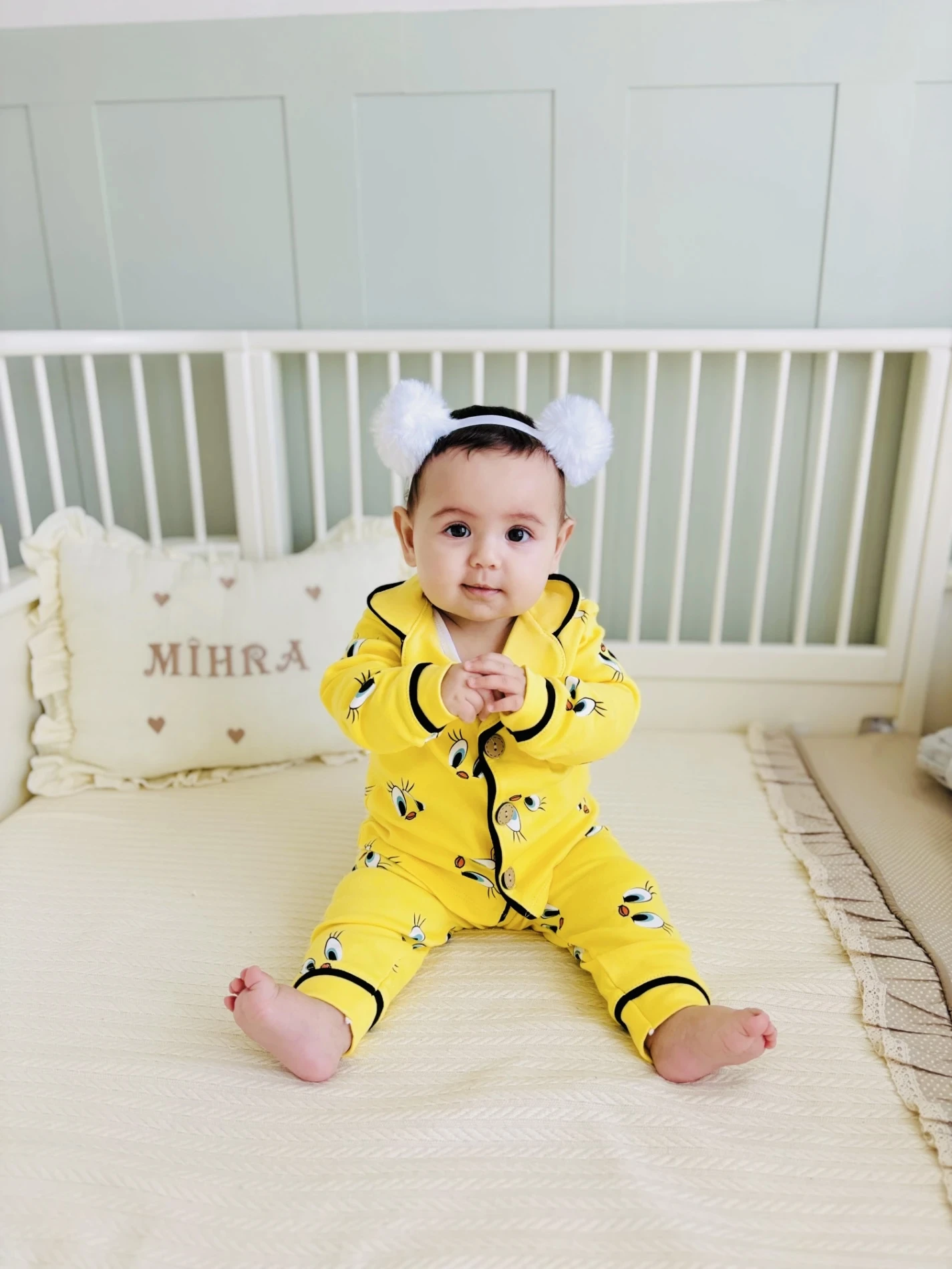 Tweety Desenli Bebe Yakalı %100 Pamuk Pijama Takımı