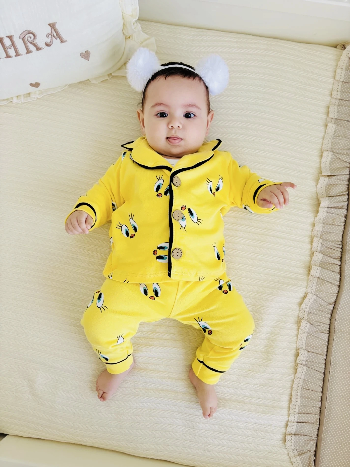 Tweety Desenli Bebe Yakalı %100 Pamuk Pijama Takımı