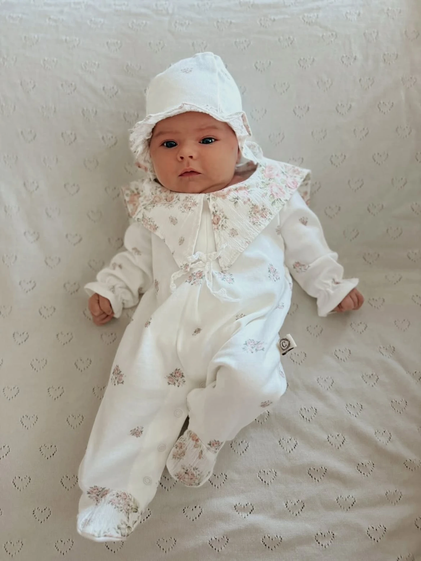 Clara %100 Pamuk Çiçekli Yaka Şapkalı Tulum