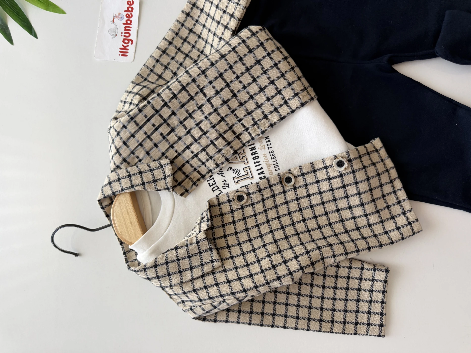 Harry Ekose College Fular Bağlama Detaylı Gömlekli Pantalonlu 4’lü Takım