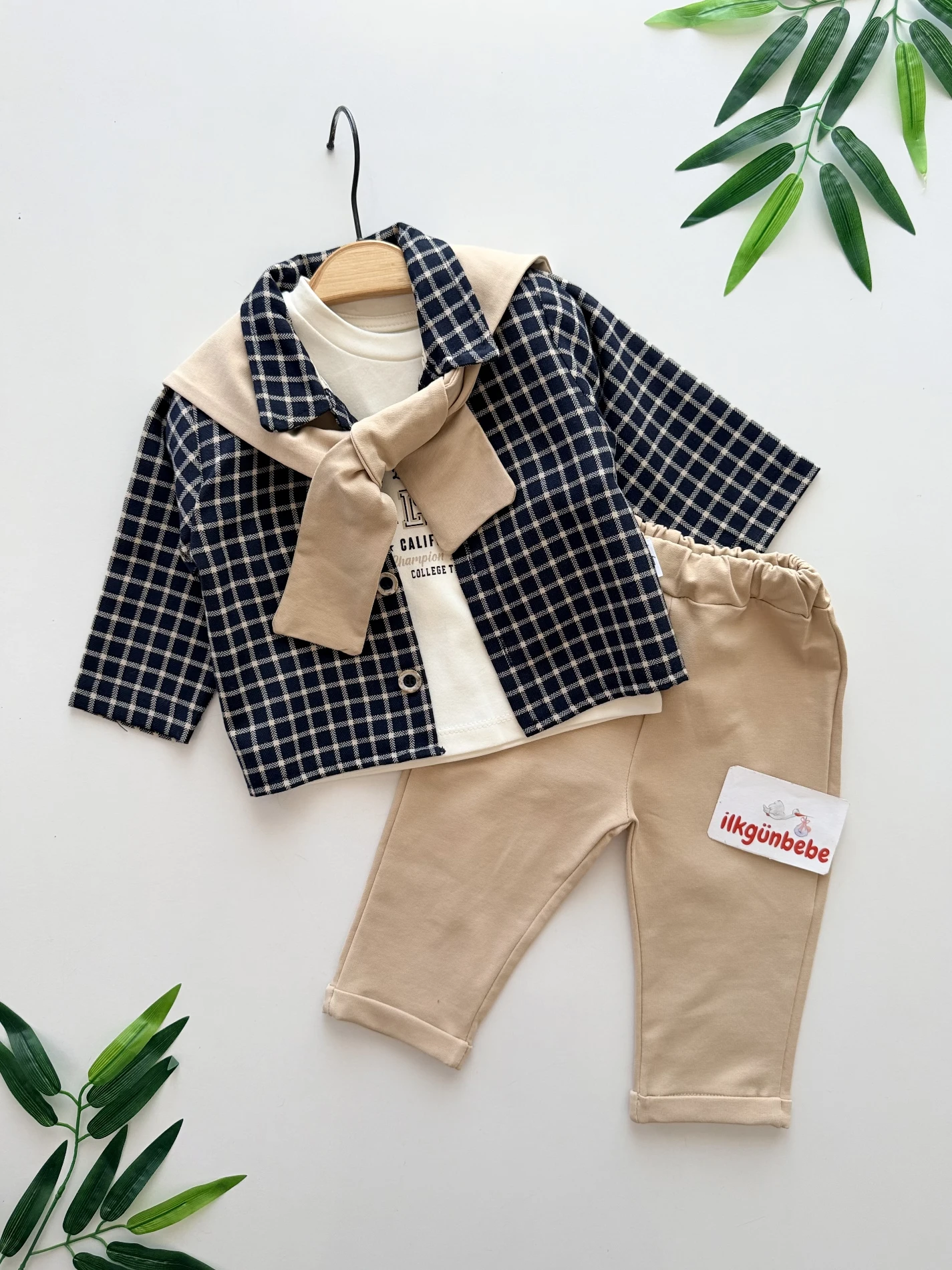 Harry Ekose College Fular Bağlama Detaylı Gömlekli Pantalonlu 4’lü Takım