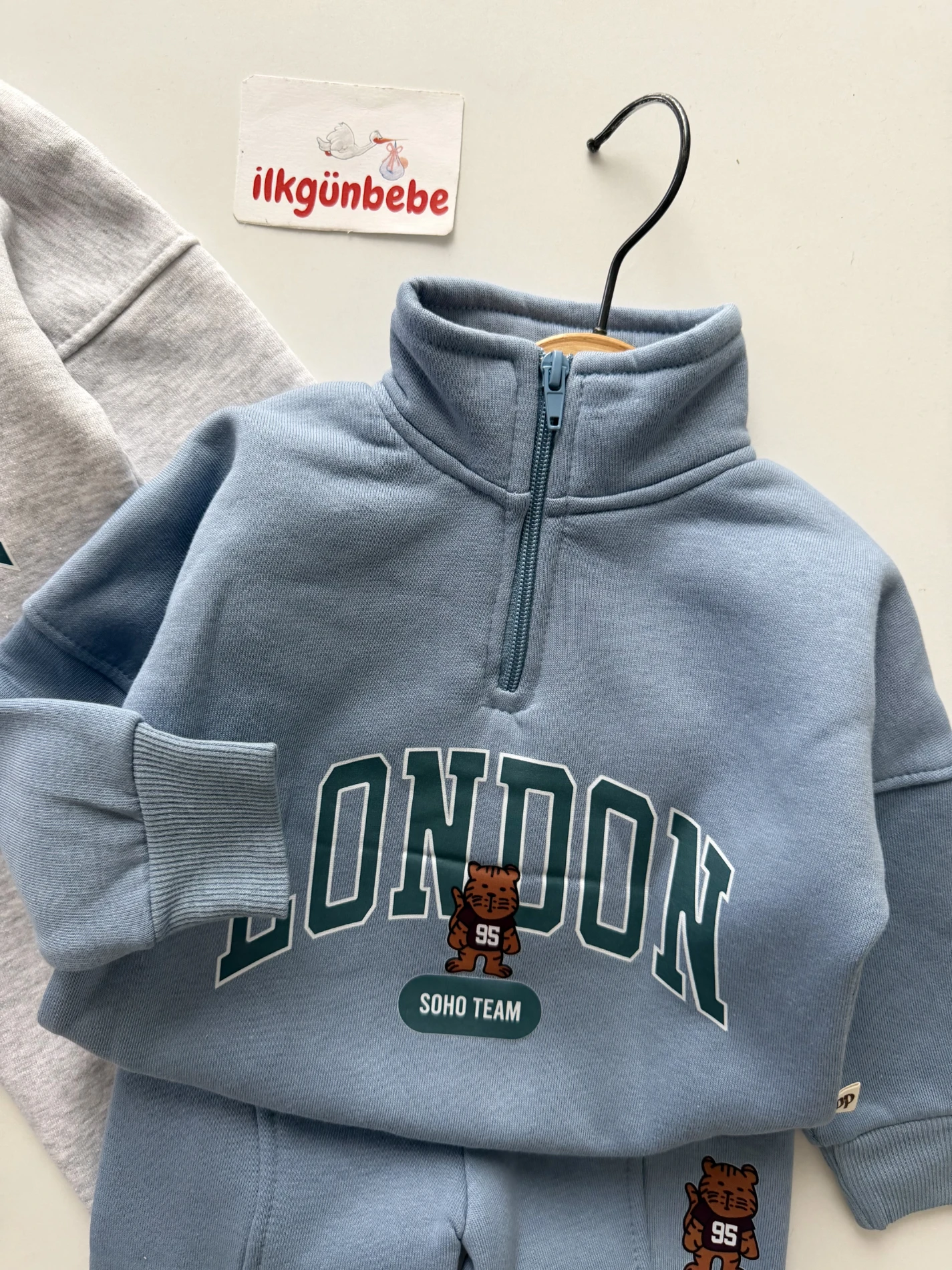 London Dik Yaka 3 İp Şardonlu Kışlık Takım