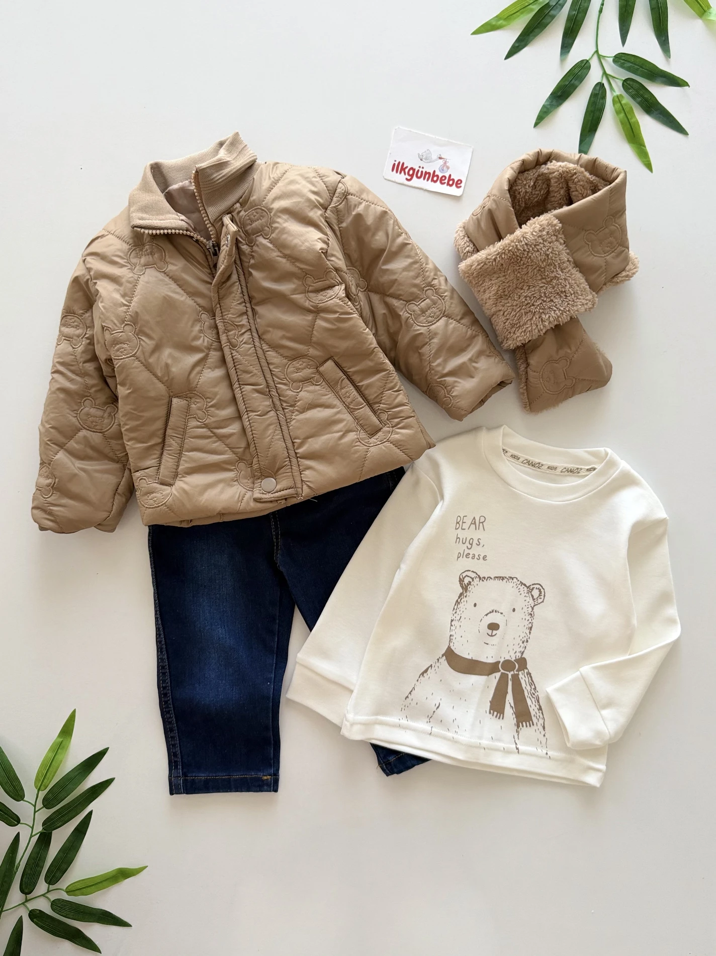 Teddy Bear Fular Atkılı  Kot Pantalonlu Montlu & Badili 4’lü Takım