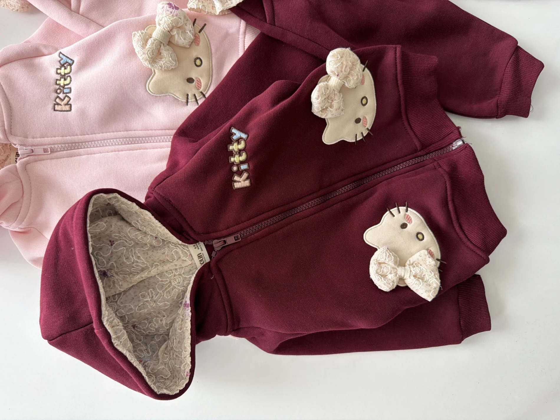 Hello Kitty Fiyonklu  3 İp Şardonlu Hırkalı  Kışlık Takım
